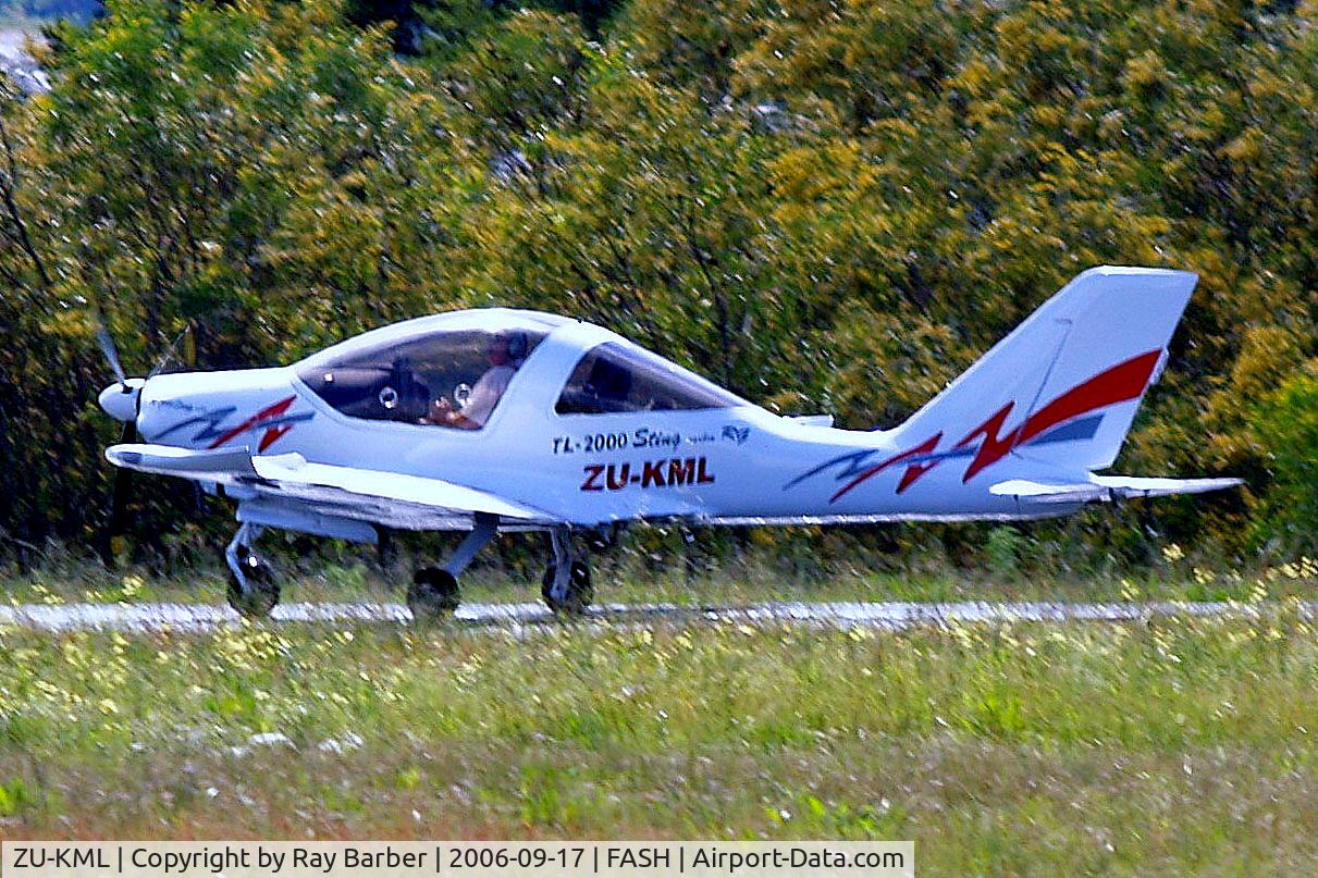 ZU-KML, 2003 TL Ultralight TL-2000 Sting C/N 03ST53, ZU-KML   TL Ultralight TL-2000 Sting [03ST53] Stellenbosch~ZS 17/09/2006