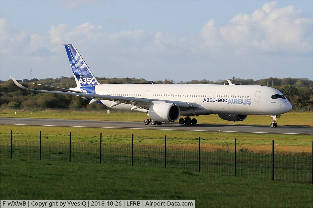F-WXWB, 2013 Airbus A350-941 C/N 001, Airbus A350-941, Taxiing rwy 07R, Brest-Bretagne airport