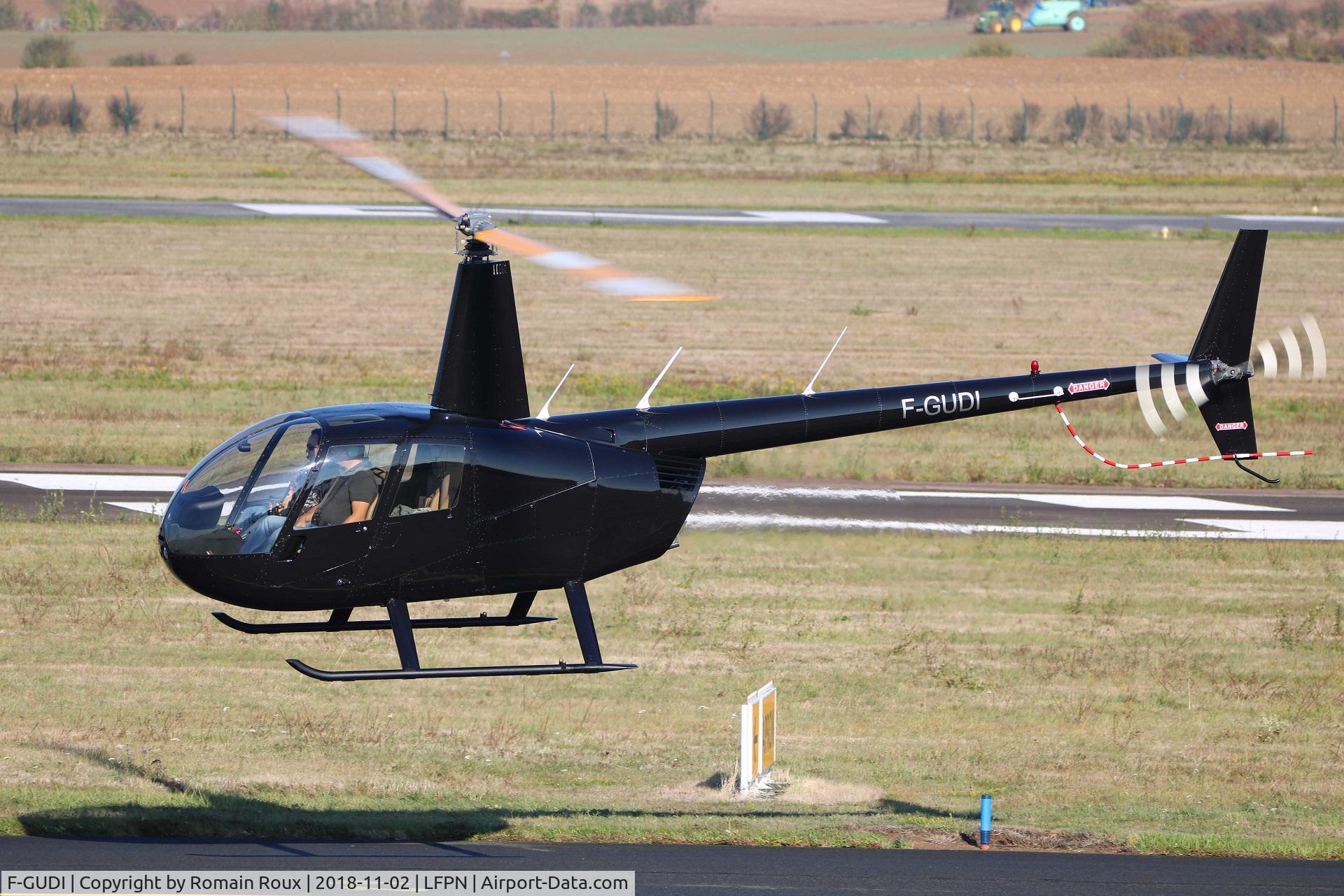 F-GUDI, 2006 Robinson R44 Raven II C/N 11483, Taxiing