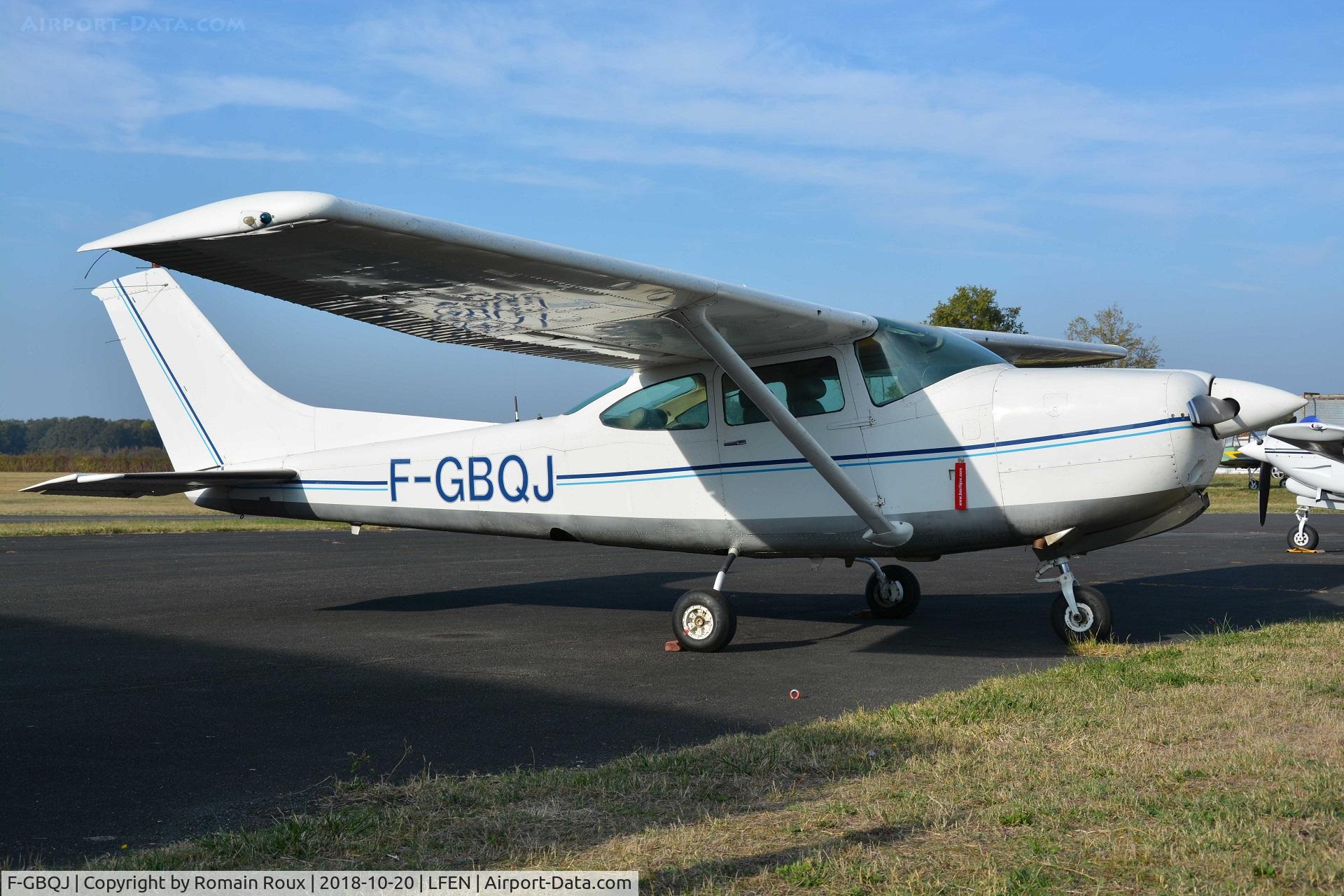 F-GBQJ, Reims FR182 C/N 0027, Parked