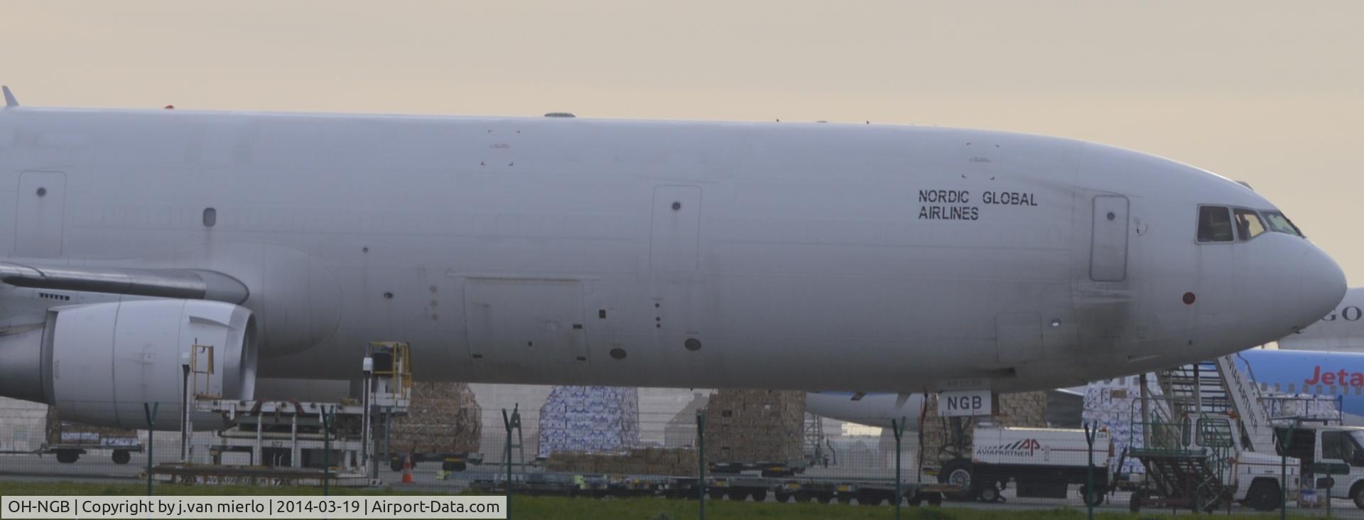 OH-NGB, 1995 McDonnell Douglas MD-11F C/N 48546, Ostend?  Belgium
