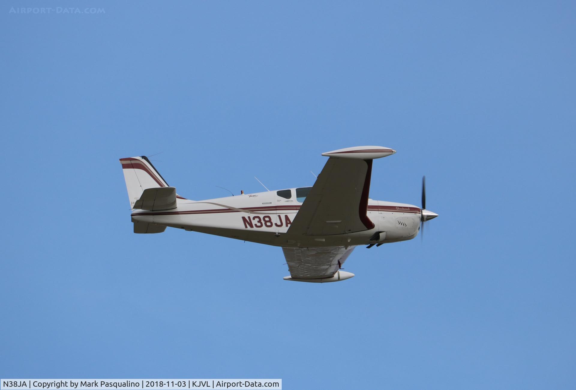 N38JA, 1963 Beech 35-B33 Debonair C/N CD-602, Beech B33