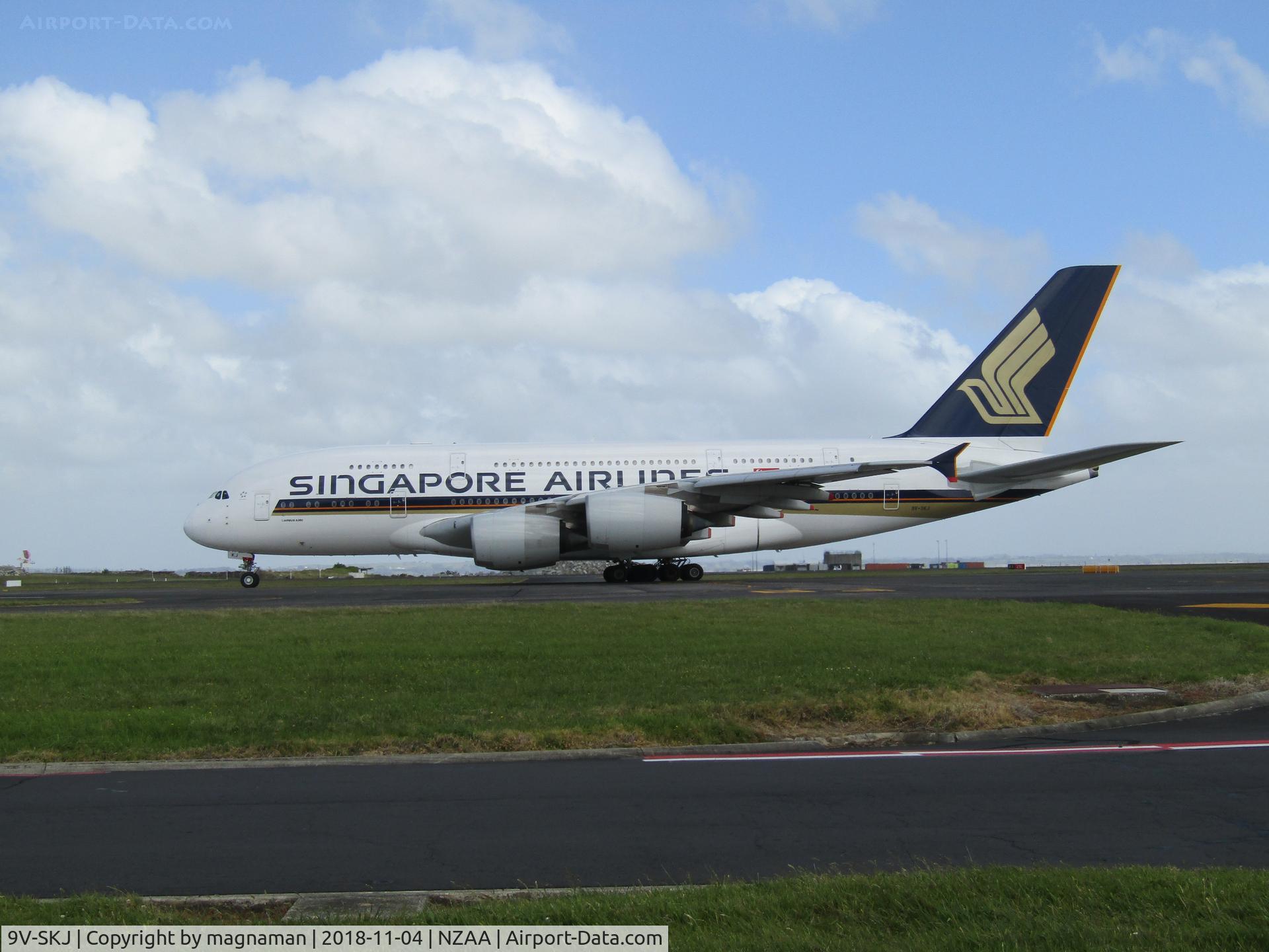 9V-SKJ, 2009 Airbus A380-841 C/N 045, bye bye