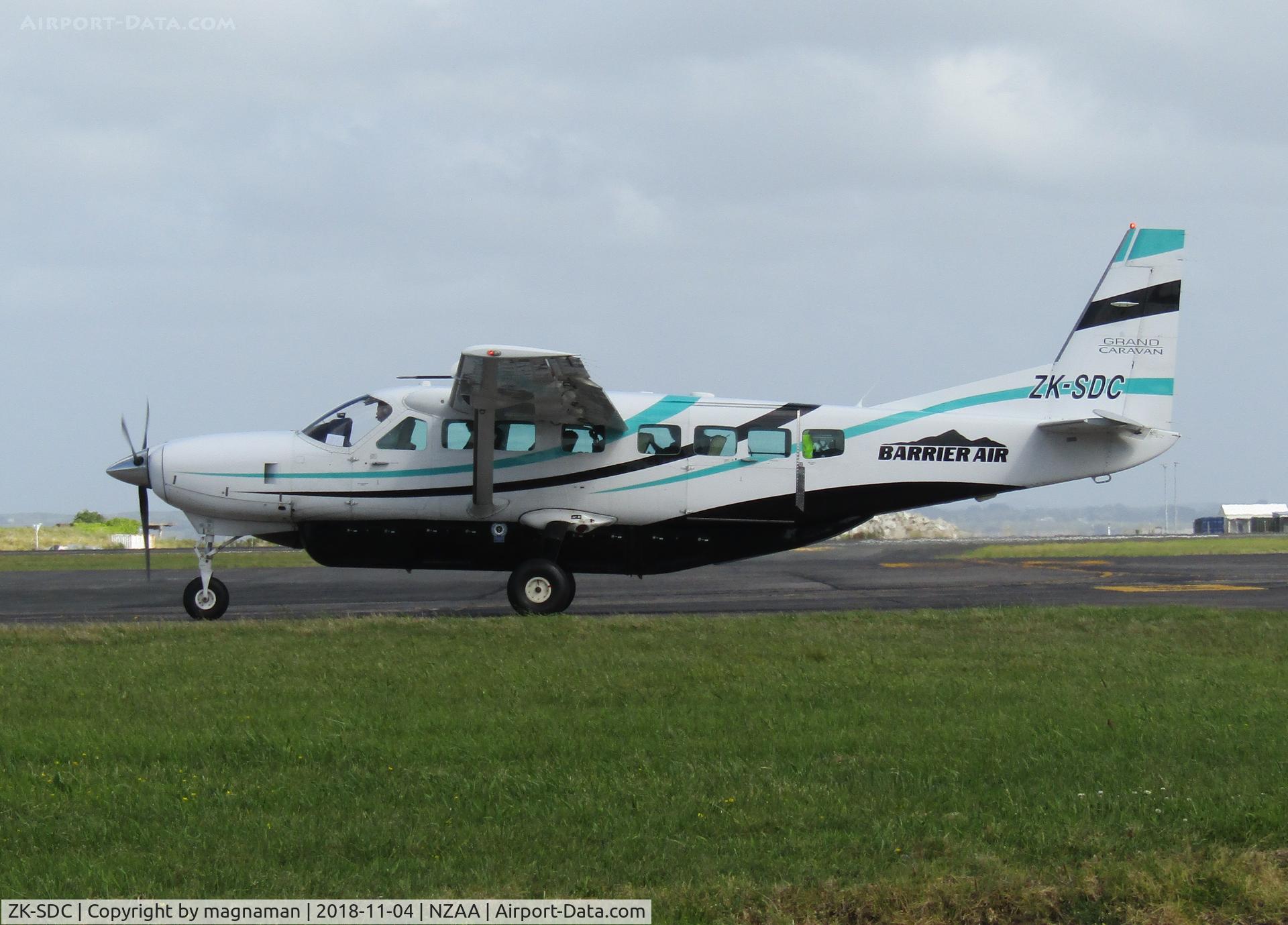 ZK-SDC, 2008 Cessna 208B  Caravan C/N 208-2057, LOVE the colour scheme