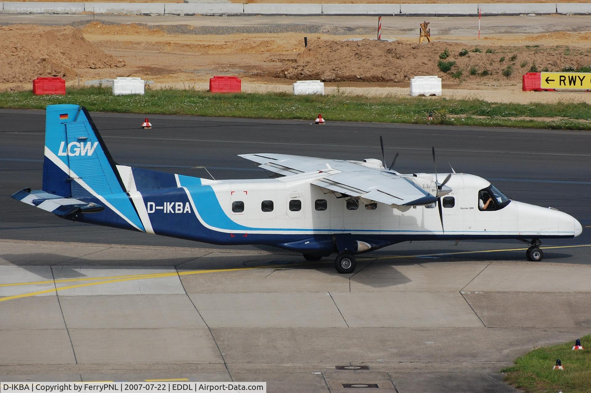 D-IKBA, 1985 Dornier 228-201 C/N 8066, LGW DO228 taxying for departure