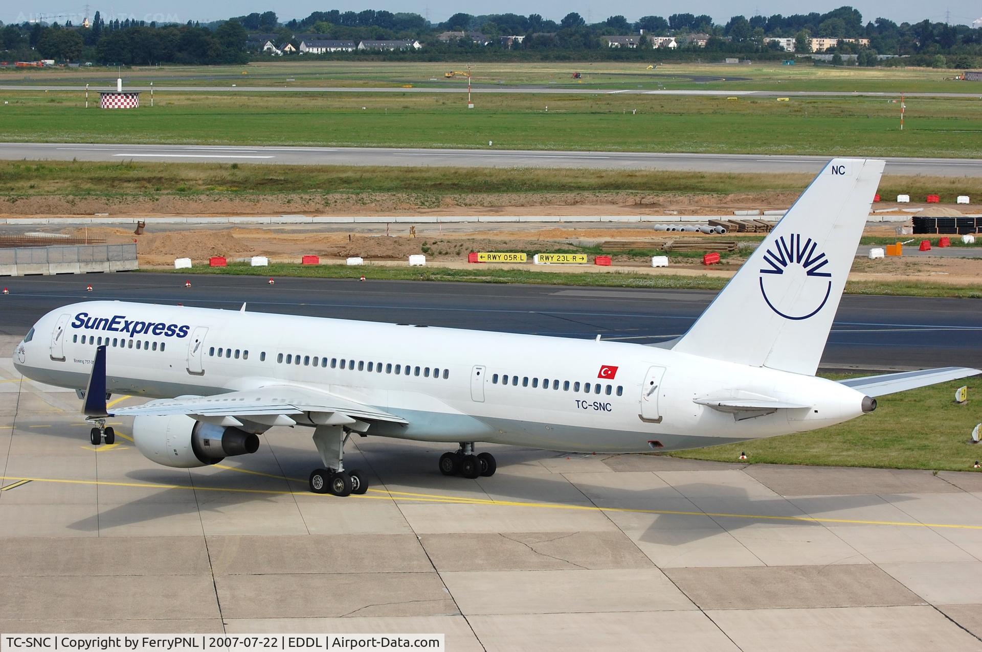 TC-SNC, 1994 Boeing 757-2Q8 C/N 26273, SunExpress B752 for departure.