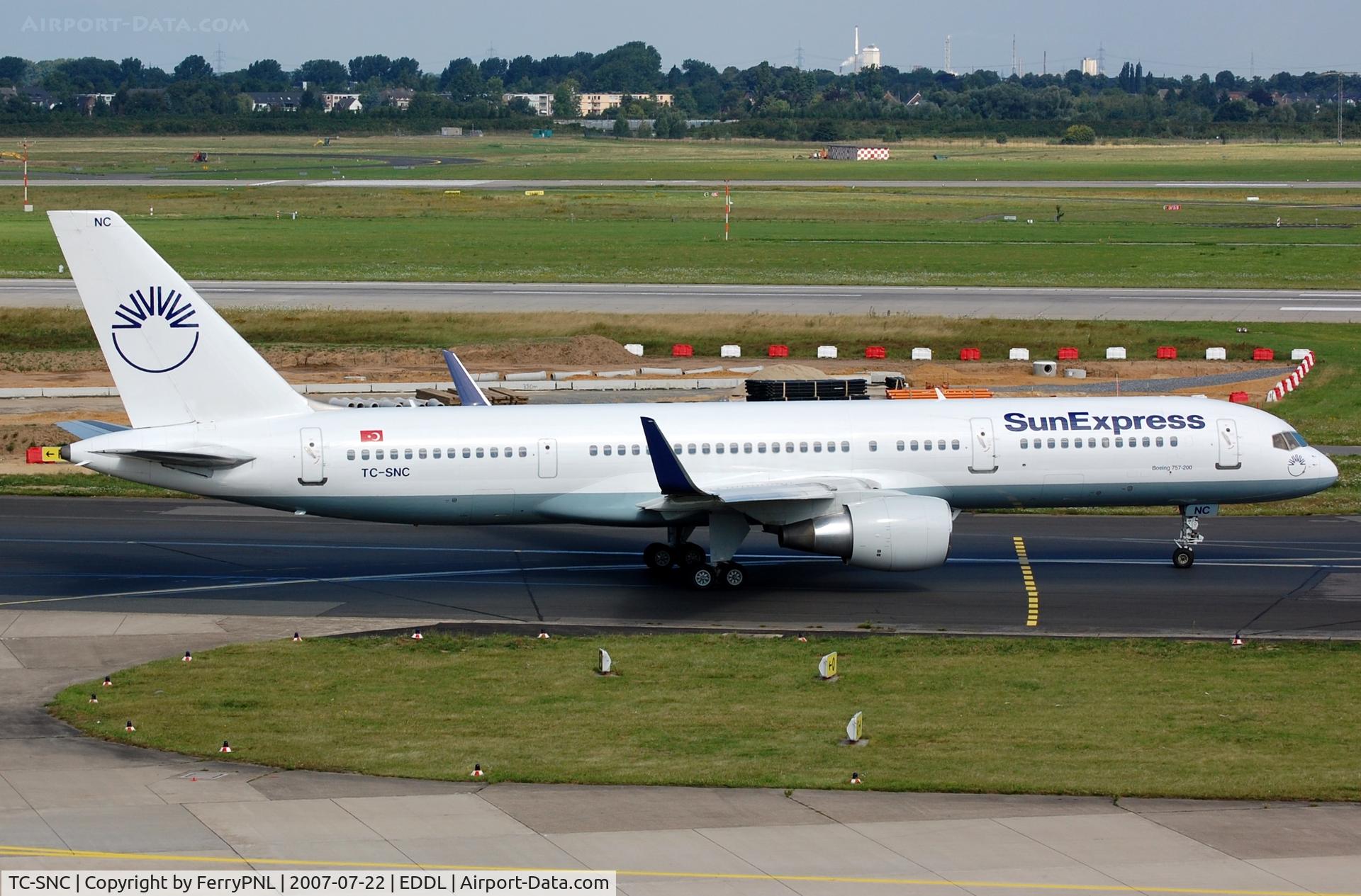 TC-SNC, 1994 Boeing 757-2Q8 C/N 26273, SunExpress B752