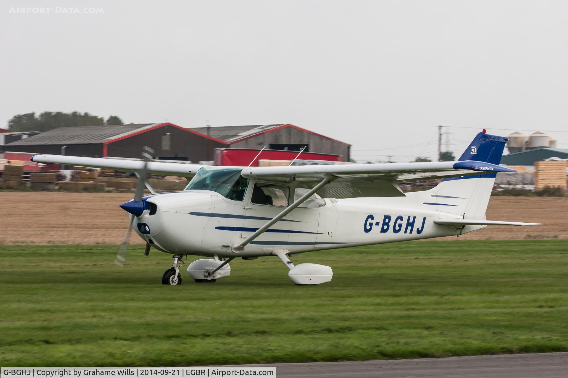 G-BGHJ, 1979 Reims F172N Skyhawk C/N 1777, Cessna F172N G-BGHJ Air Plane Ltd, Breighton 21/9/14