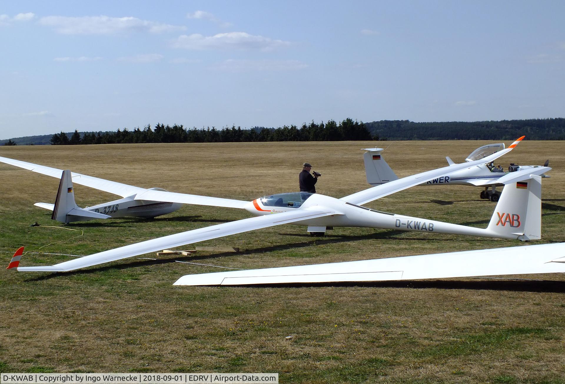 D-KWAB, 2012 Schempp-Hirth Quintus M C/N 9, Schempp-Hirth Quintus M at the 2018 Flugplatzfest Wershofen