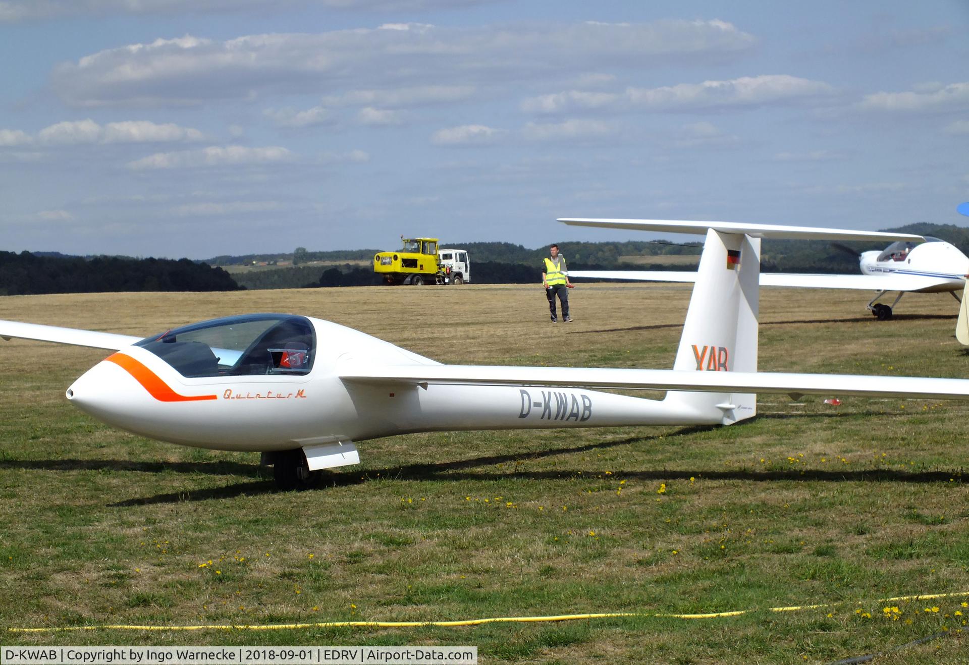 D-KWAB, 2012 Schempp-Hirth Quintus M C/N 9, Schempp-Hirth Quintus M at the 2018 Flugplatzfest Wershofen