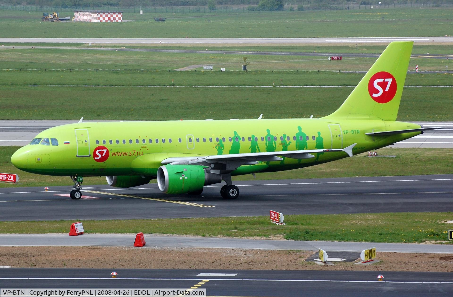VP-BTN, 1999 Airbus A319-113 C/N 1126, S7 A319 arriving in DUS