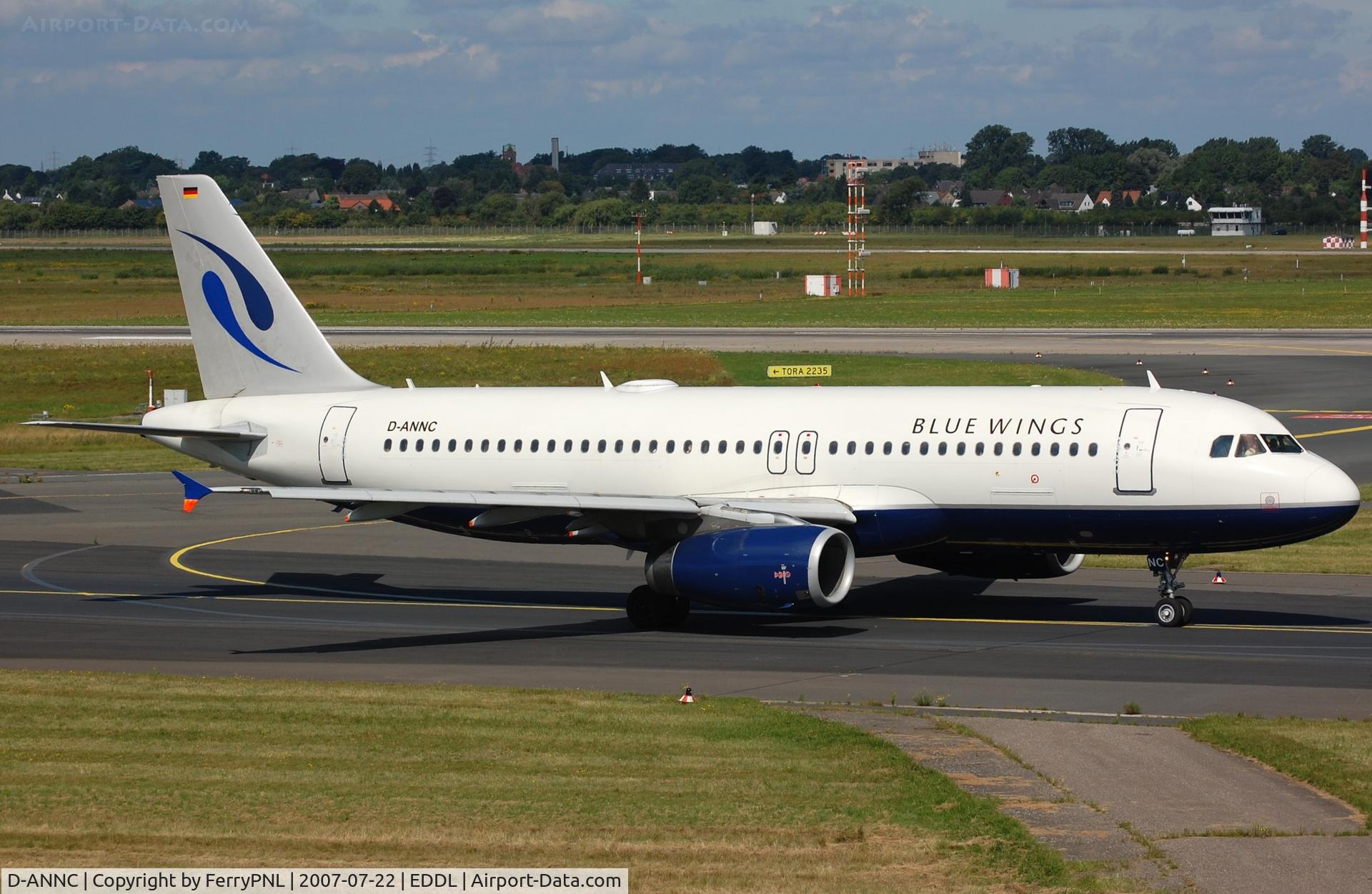 D-ANNC, 2000 Airbus A320-232 C/N 1257, Blue Wings A320 departing DUS. Aircraft went back to JetBlue