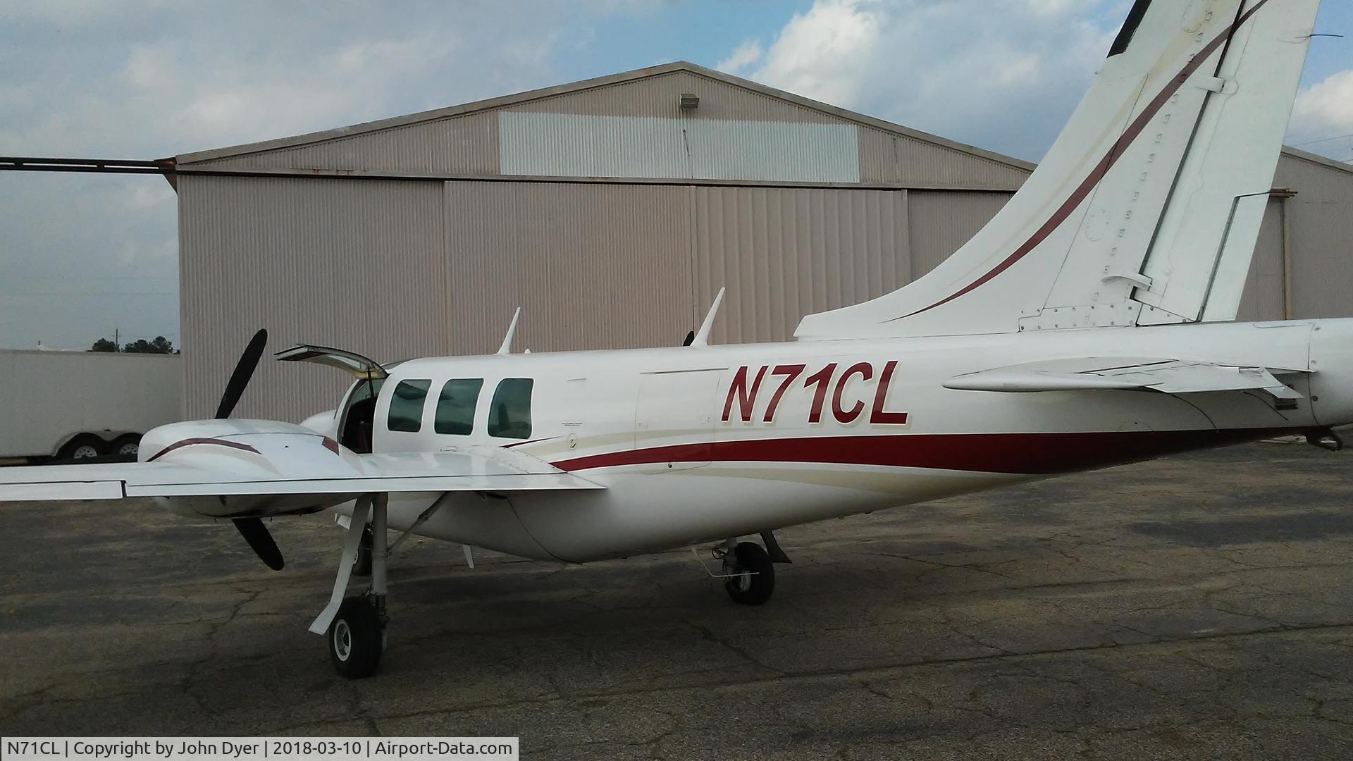 N71CL, 1979 Piper Aerostar 600 C/N 6007248061225, AMSOIL Ramp KDWH