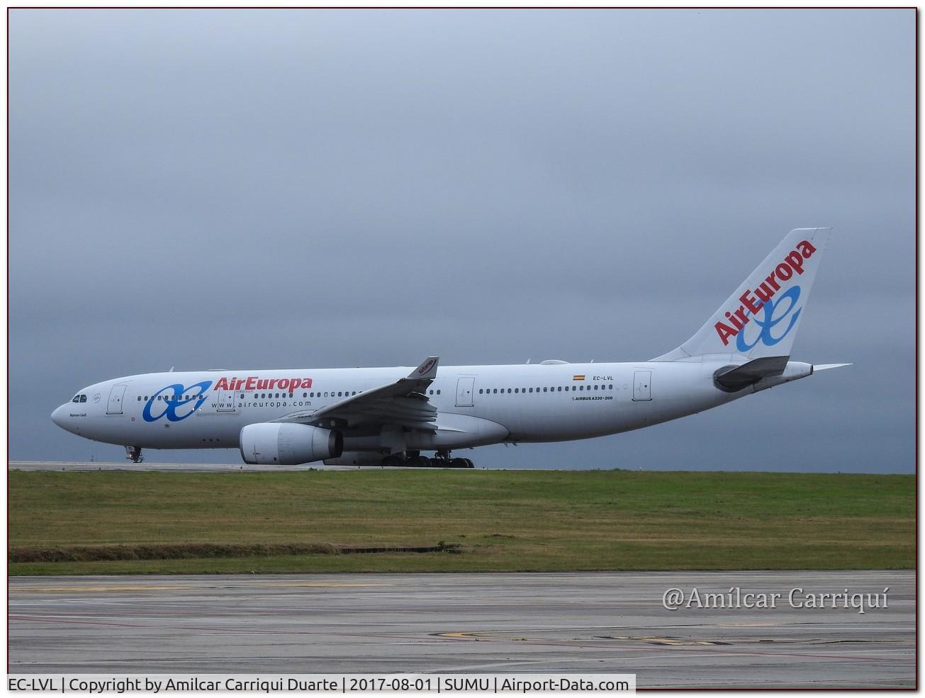 EC-LVL, 2002 Airbus A330-243 C/N 461, Landidng in SUMU