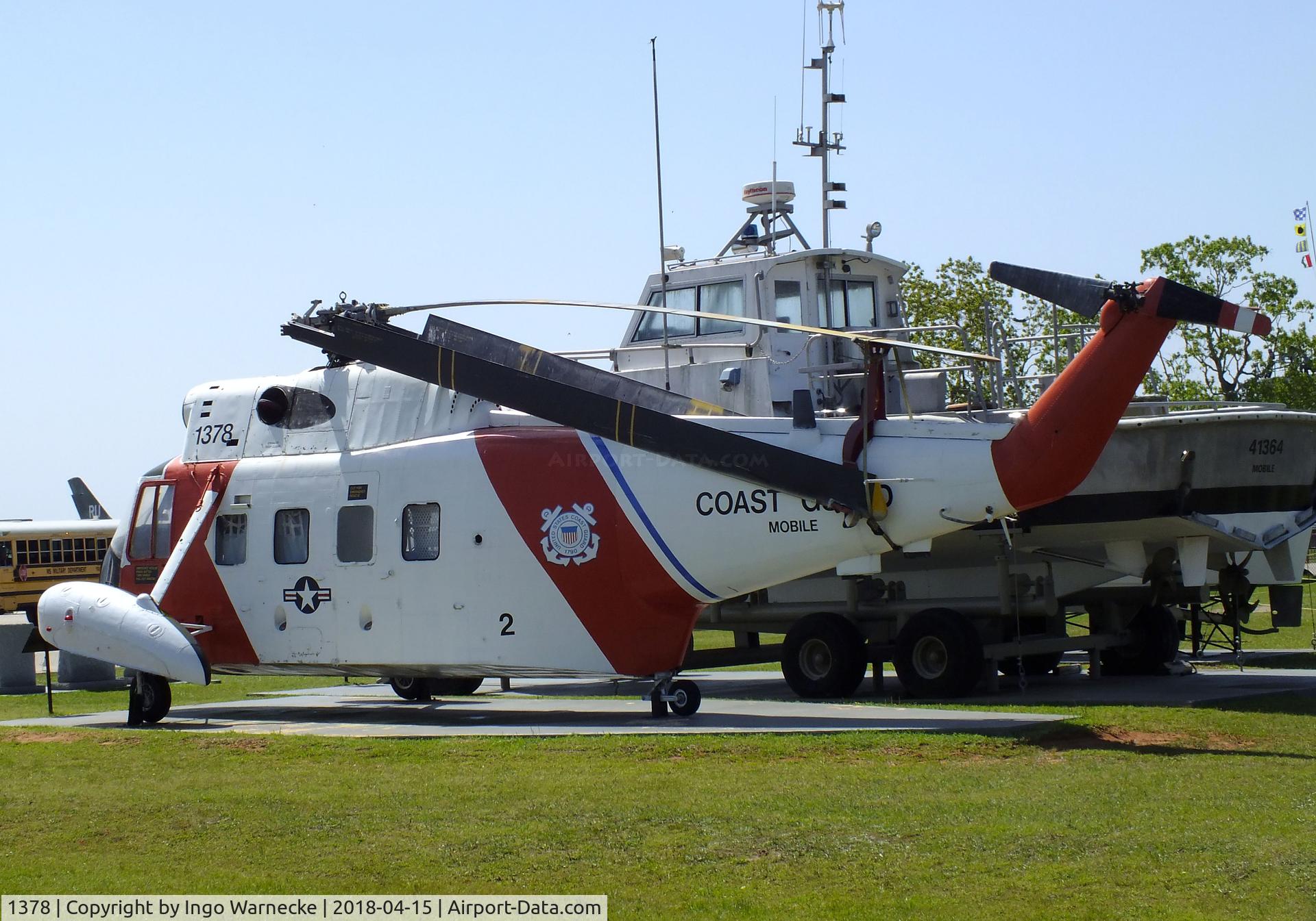 1378, Sikorsky HH-52A Sea Guard C/N 62.056, Sikorsky HH-52A Sea Guardian at the USS Alabama Battleship Memorial Park, Mobile AL