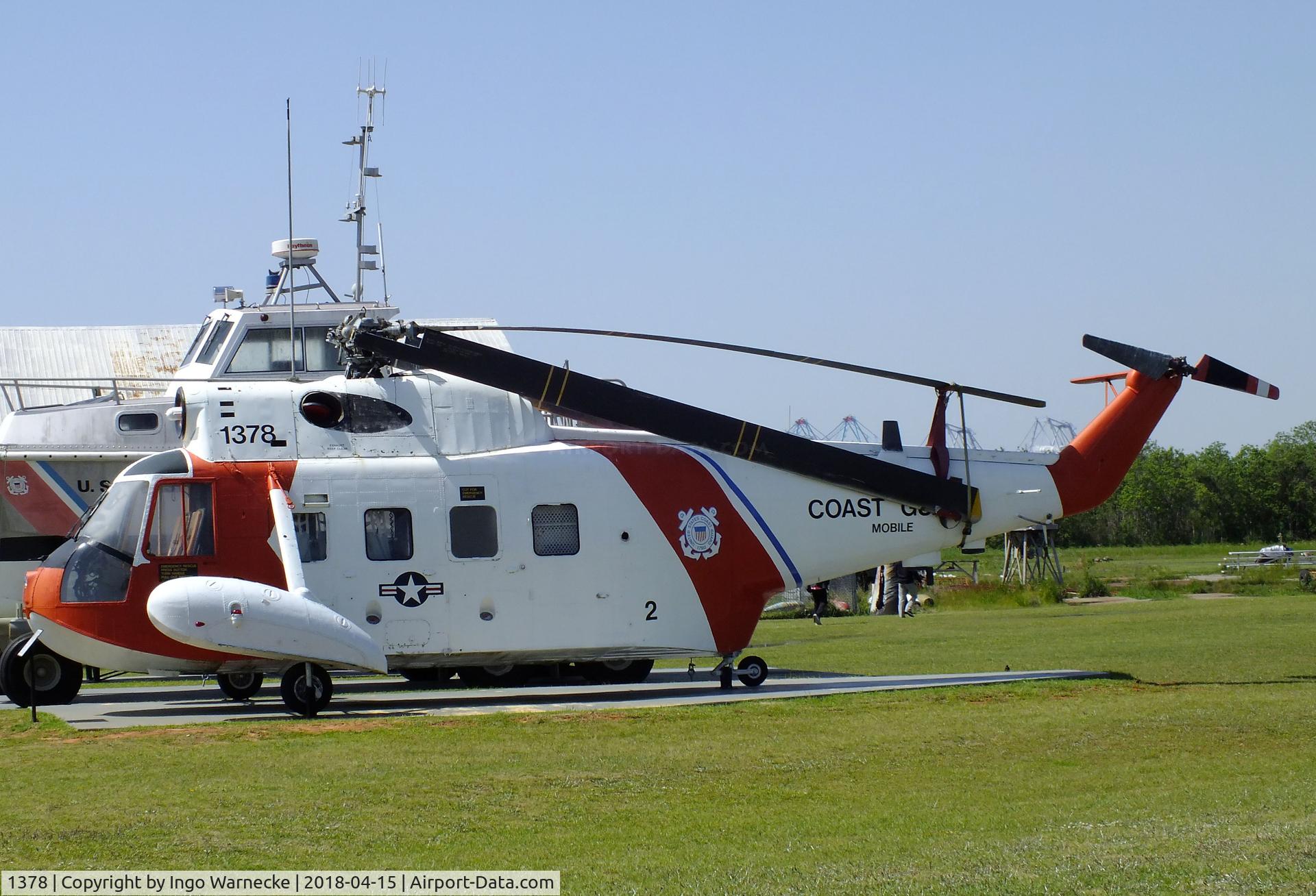 1378, Sikorsky HH-52A Sea Guard C/N 62.056, Sikorsky HH-52A Sea Guardian at the USS Alabama Battleship Memorial Park, Mobile AL