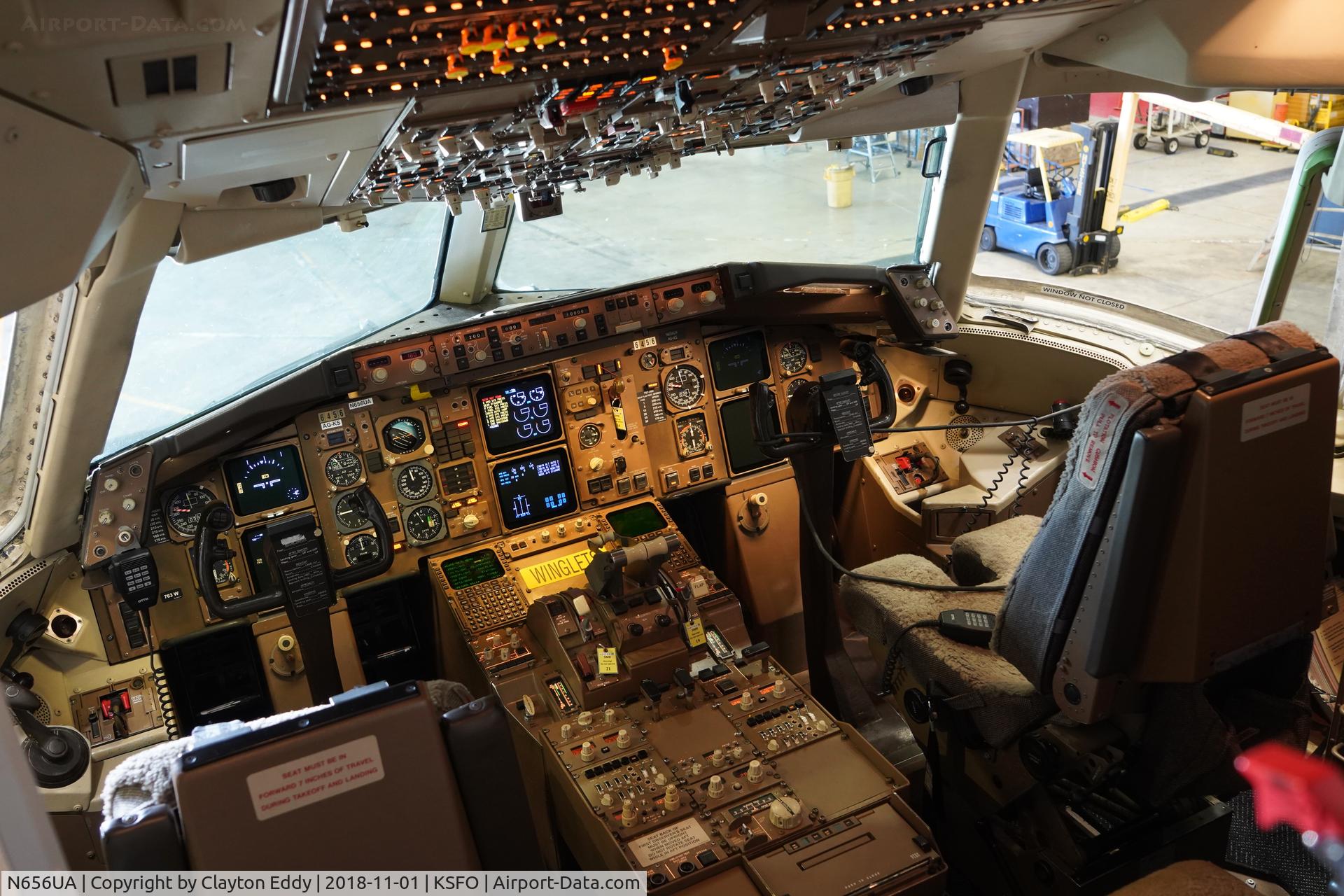 N656UA, 1992 Boeing 767-322 C/N 25394, SFO 2018.