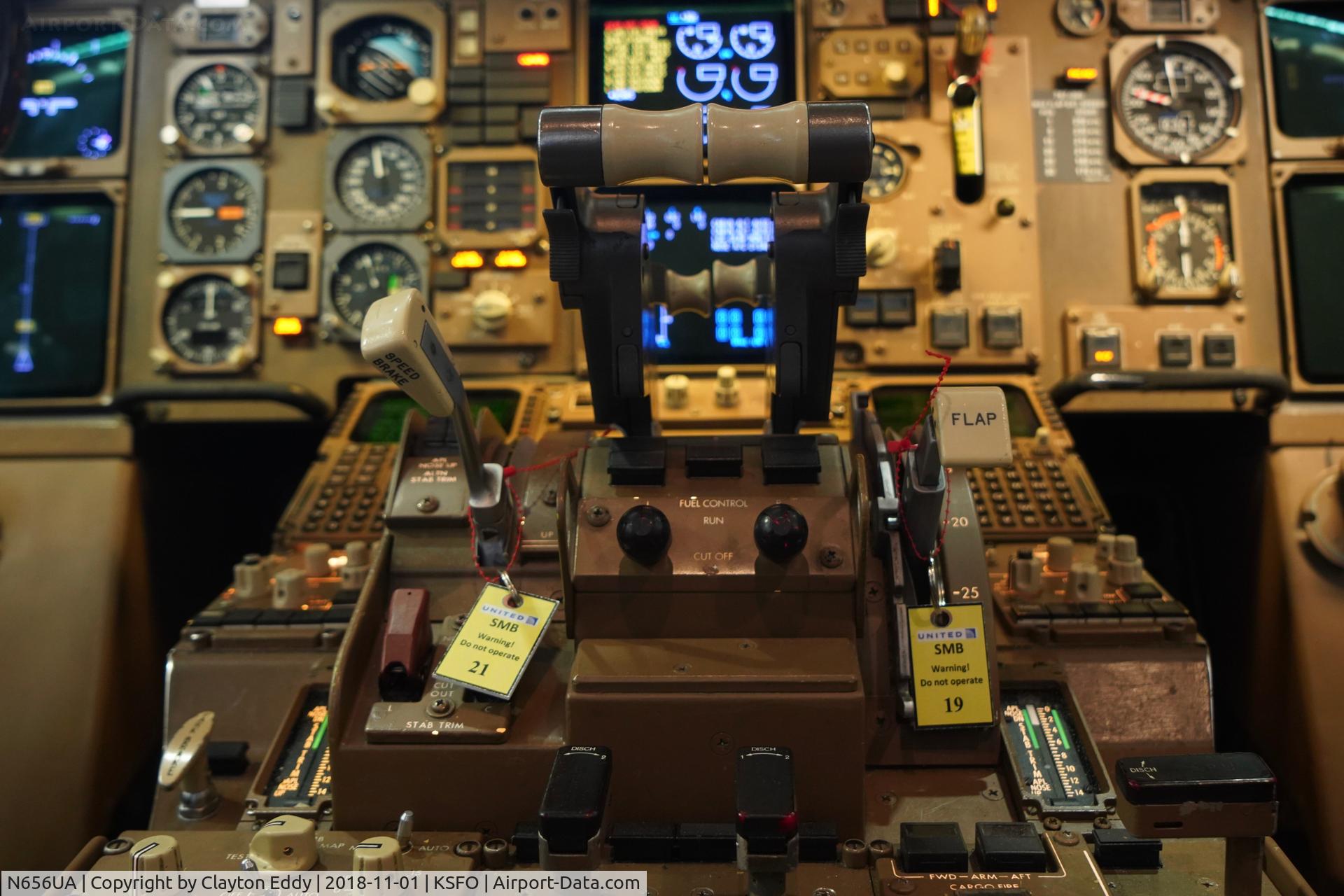 N656UA, 1992 Boeing 767-322 C/N 25394, SFO 2018.