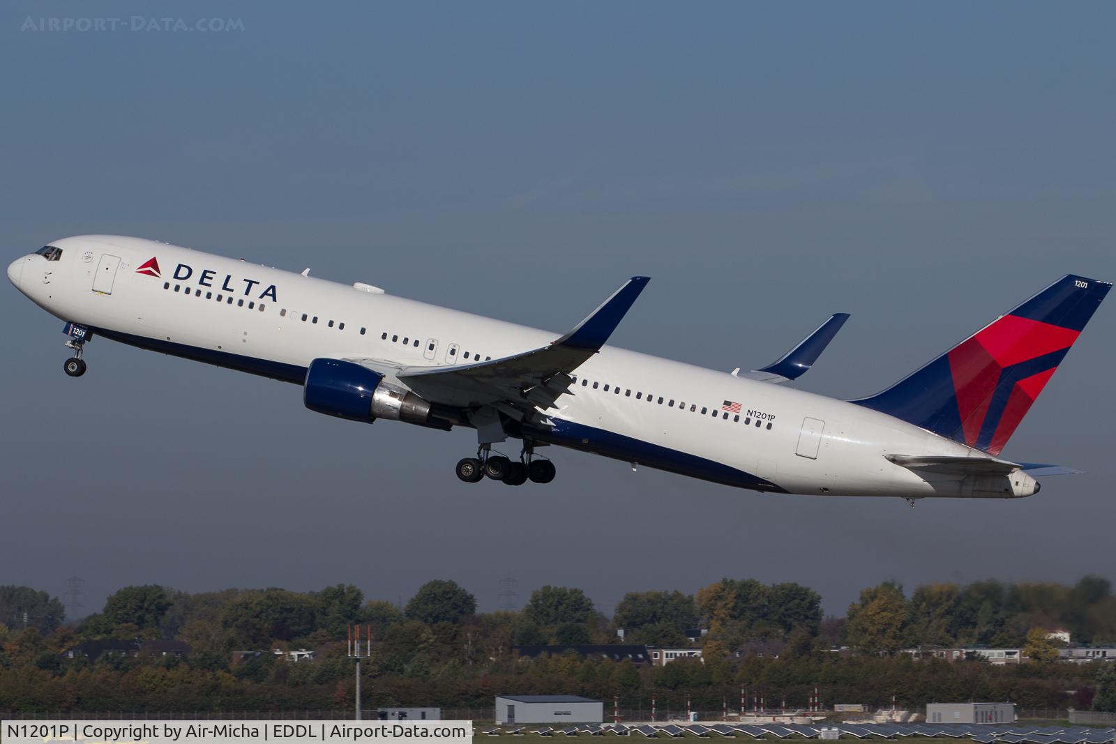 N1201P, 1998 Boeing 767-332 C/N 28458, Delta Air Lines