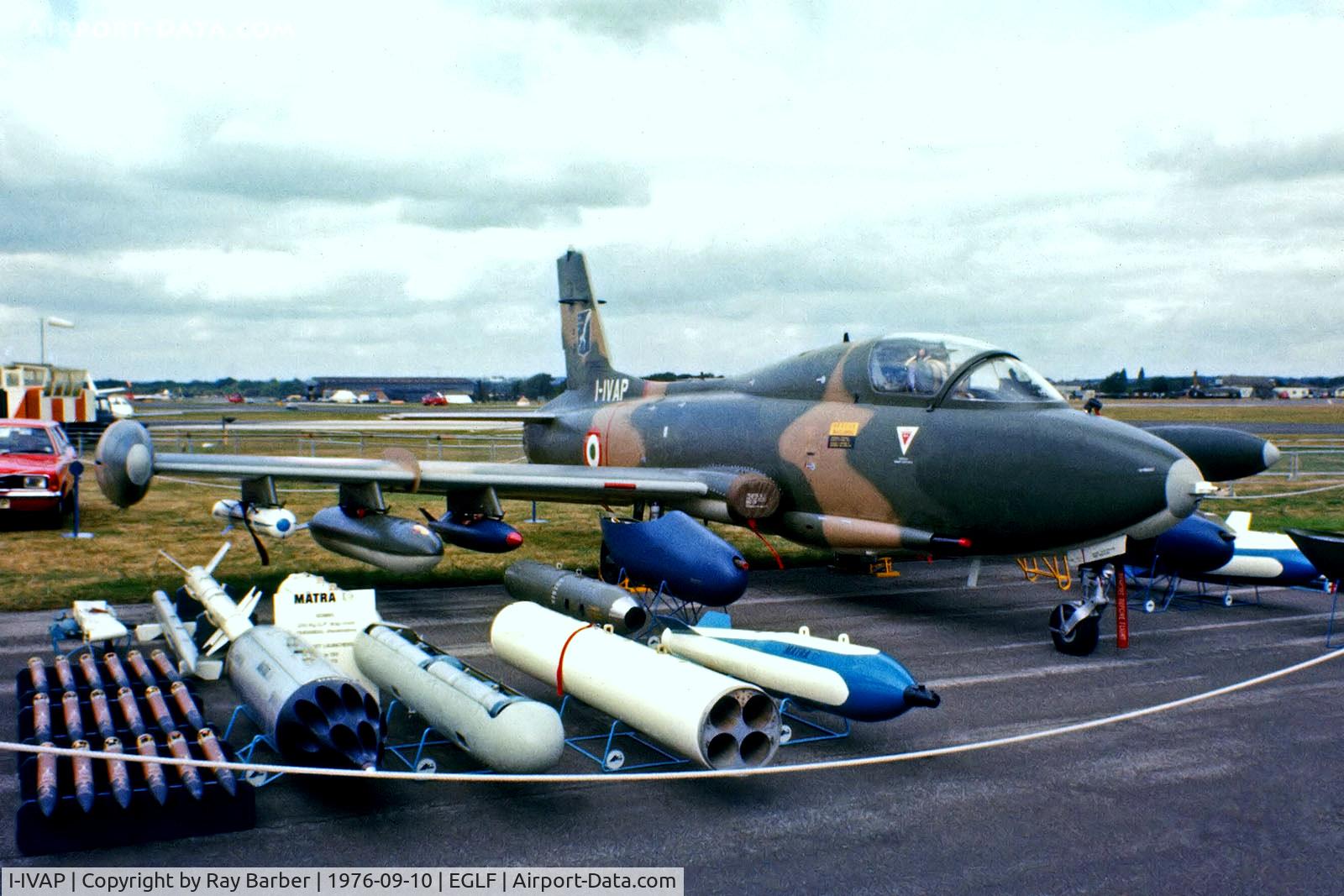 I-IVAP, Aermacchi MB-326K C/N 6478, I-IVAP   Aermacchi MB-326K [6478] (Aermacchi) Farnborough~G 10/09/1976