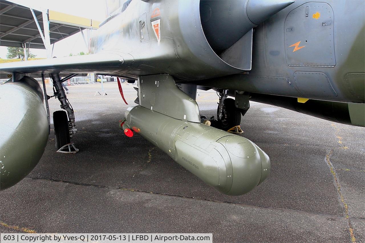603, Dassault Mirage 2000D C/N 394, Dassault Mirage 2000D (3-XL), thermic camera-mounted laser designation pod close up view, Bordeaux-Mérignac Air Base 106 (LFBD-BOD) Open day 2017