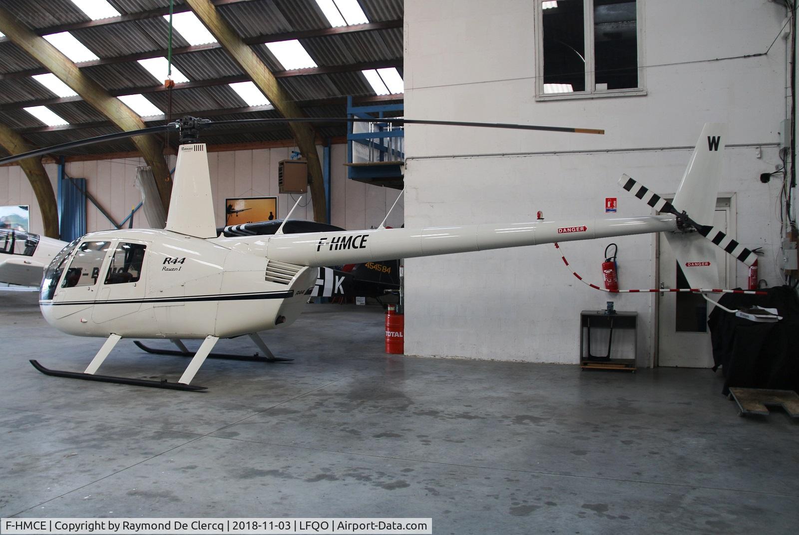F-HMCE, 2009 Robinson R44 Raven I C/N 2030, At Lille-Marcq.
