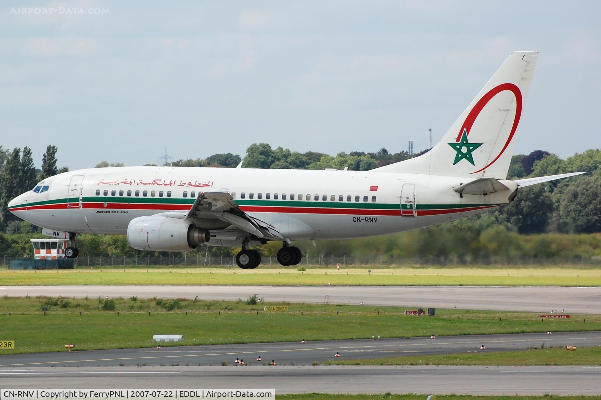 CN-RNV, 2002 Boeing 737-7B6 C/N 28988, RAM B737 landing
