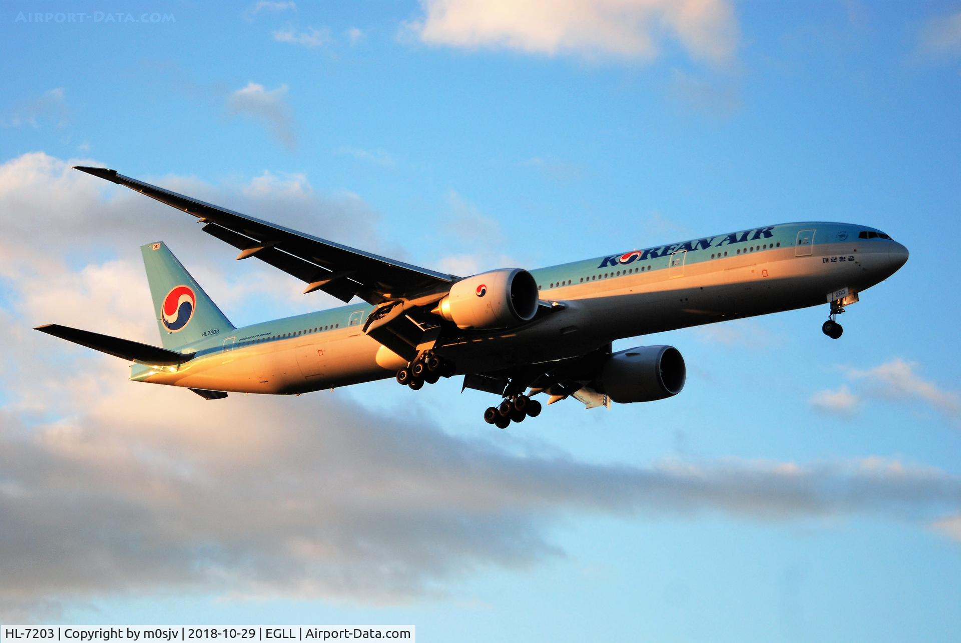 HL-7203, 2018 Boeing 777-300/ER C/N 60378, Taken from the theshold of 09L