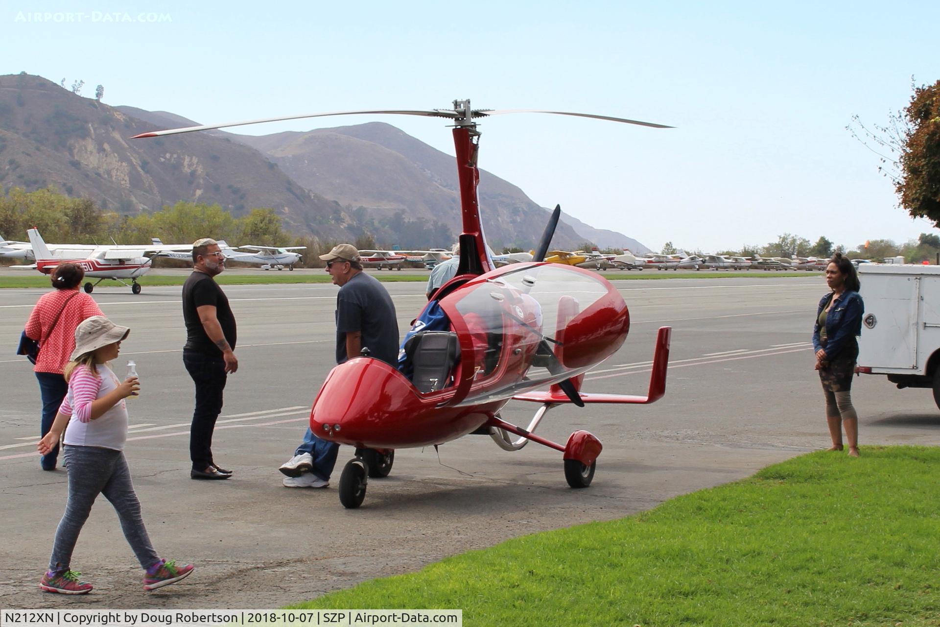 N212XN, 2015 AutoGyro Calidus C/N C00368, 2015 Pollock Autogyro Gmbh CALIDUS, Rotax 914ULS 115 Hp, Experimental pusher, always an attraction