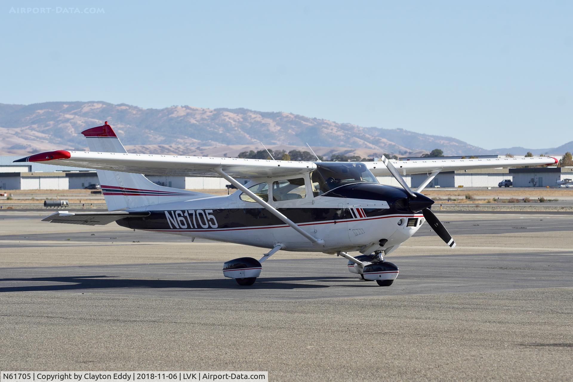 N61705, 1977 Cessna 182Q Skylane C/N 18265728, Livermore Airport California 2018.