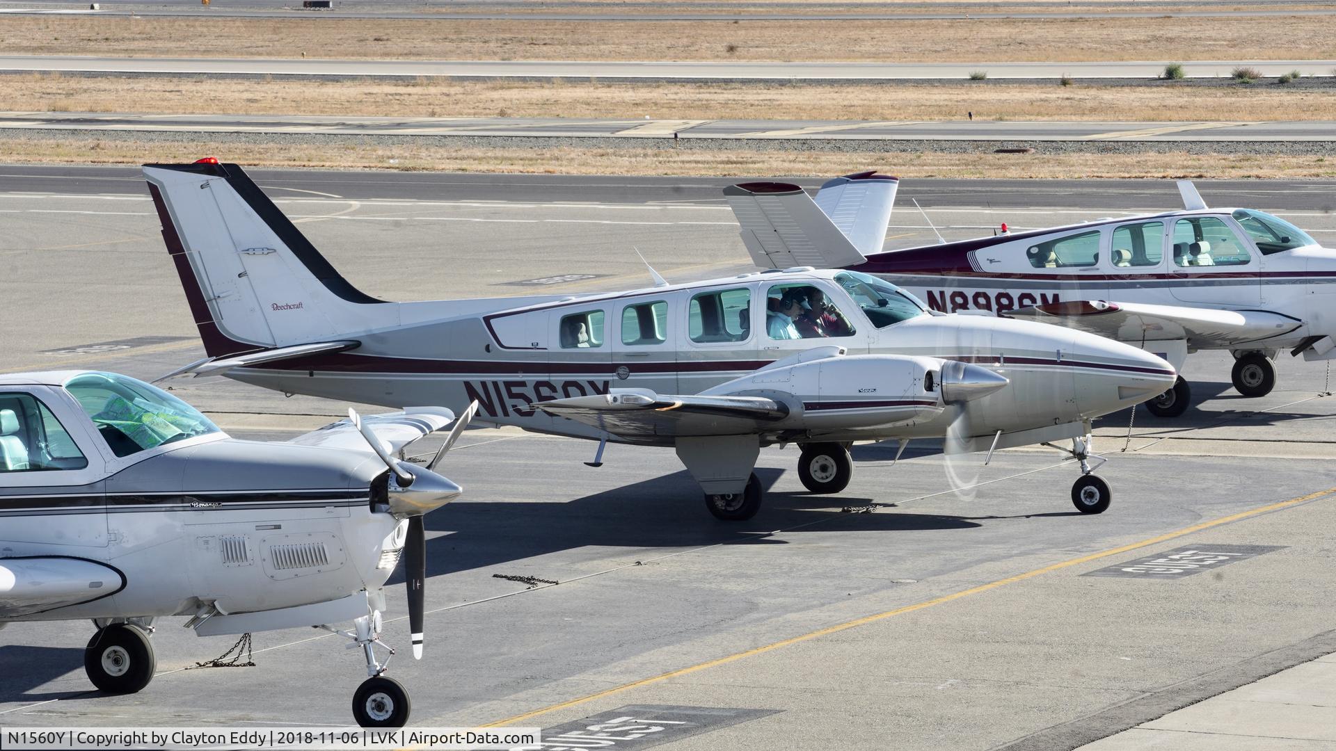N1560Y, 1994 Beech 58 Baron C/N TH-1717, Livermore Airport California 2018.