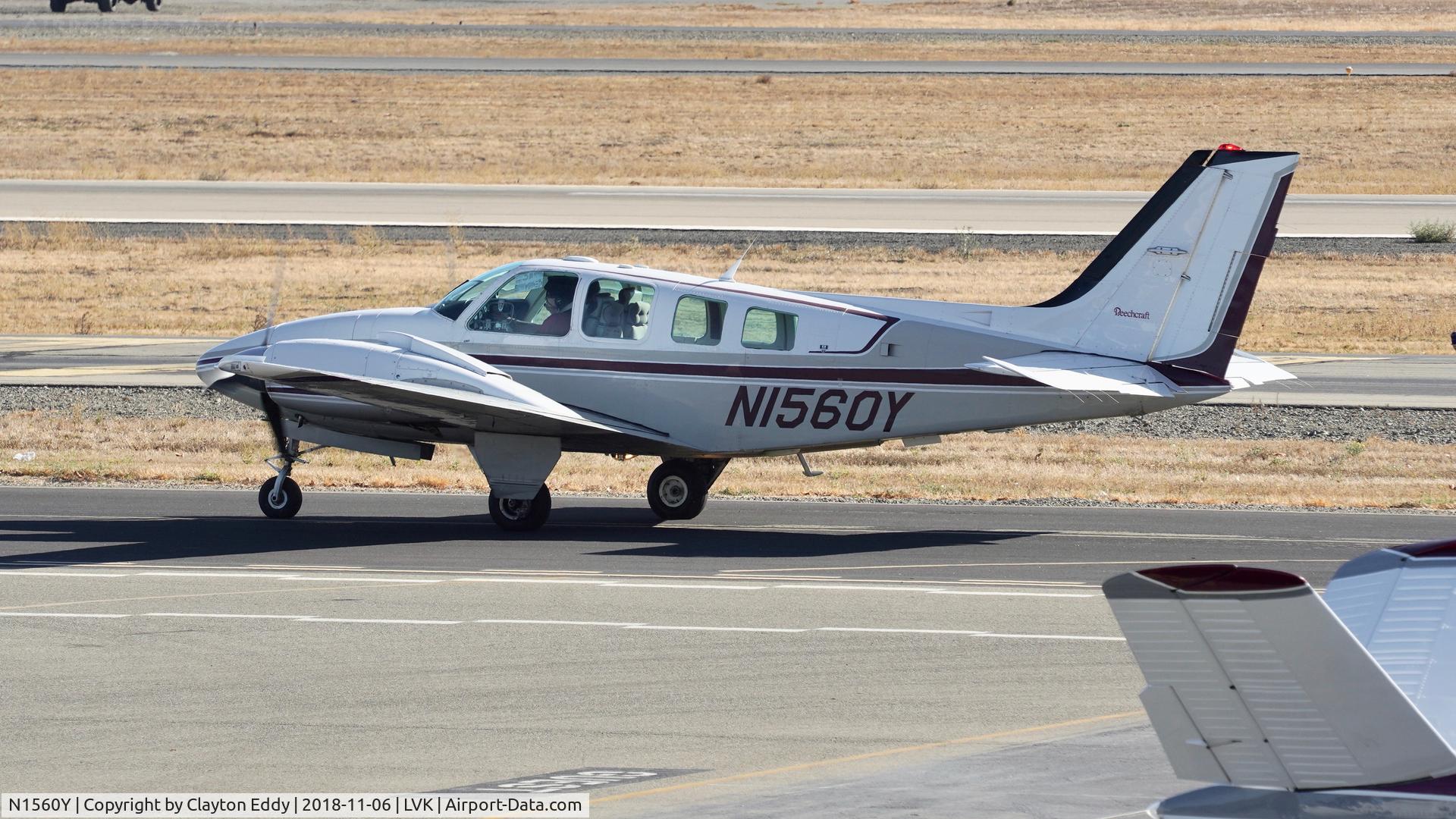 N1560Y, 1994 Beech 58 Baron C/N TH-1717, Livermore Airport California 2018.