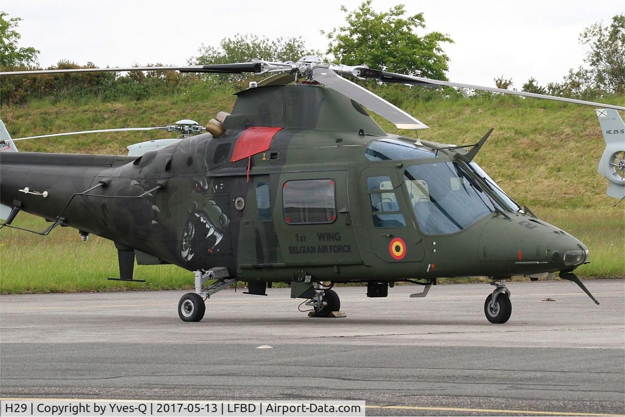 H29, Agusta A-109BA C/N 0329, Agusta A-109BA, Flight line, Bordeaux-Mérignac Air Base 106 (LFBD-BOD) Open day 2017