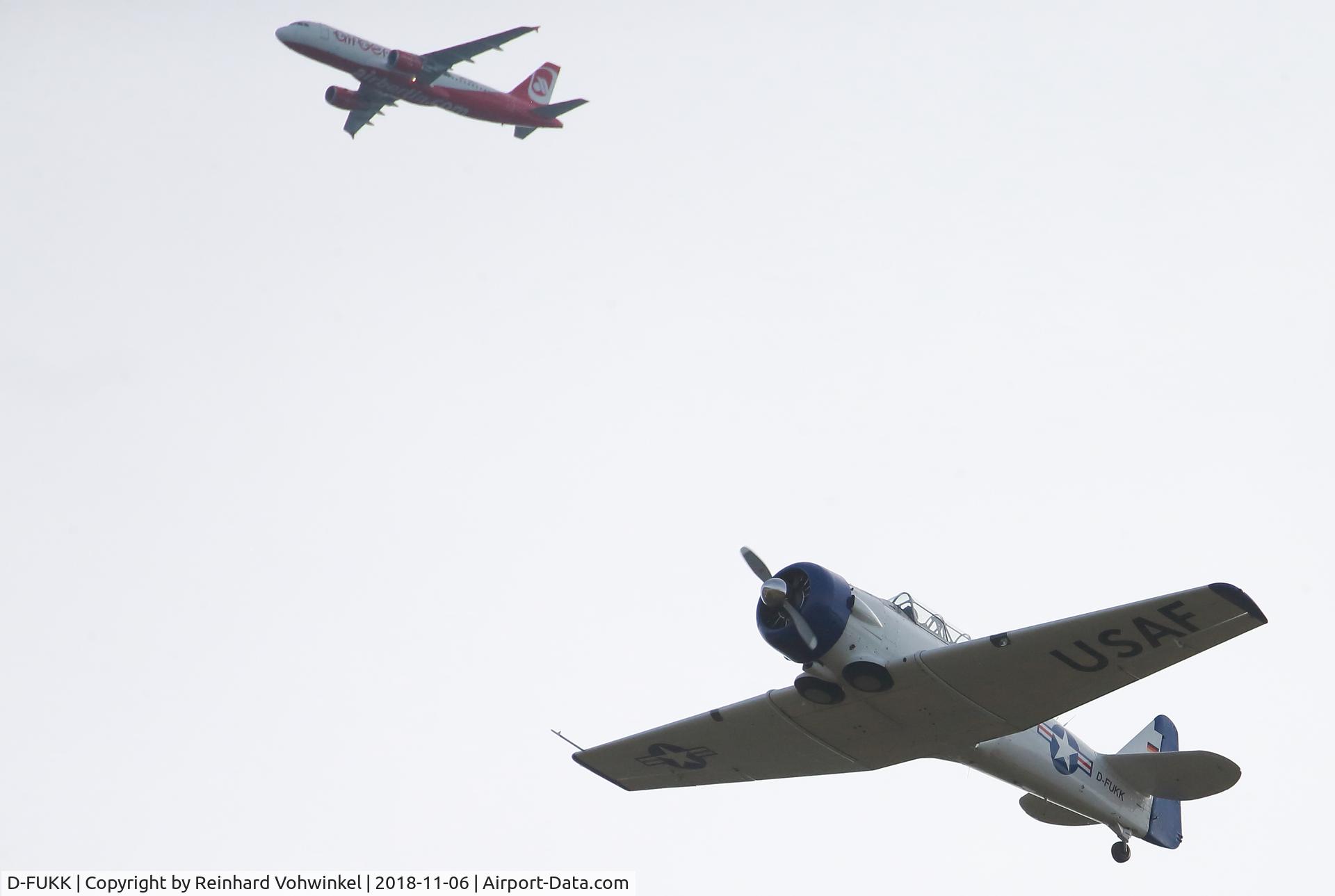 D-FUKK, Canadian Car & Foundry T-6 Harvard Mk4 C/N CCF4-046, D-FUKK & air berlin synchron over Velbert-EBK 2018-11-06 15.18 pm
coordinates: 51°18´39 N - 7°02´38 E