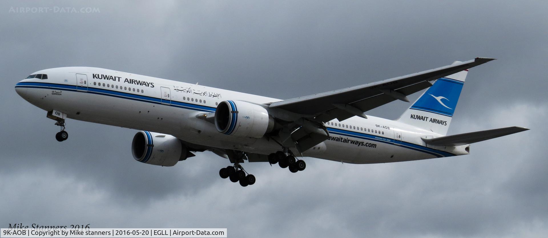 9K-AOB, 1998 Boeing 777-269/ER C/N 28744, Kuwait Airways B777- 269ER landing runway 27R ,LHR 20.5.16