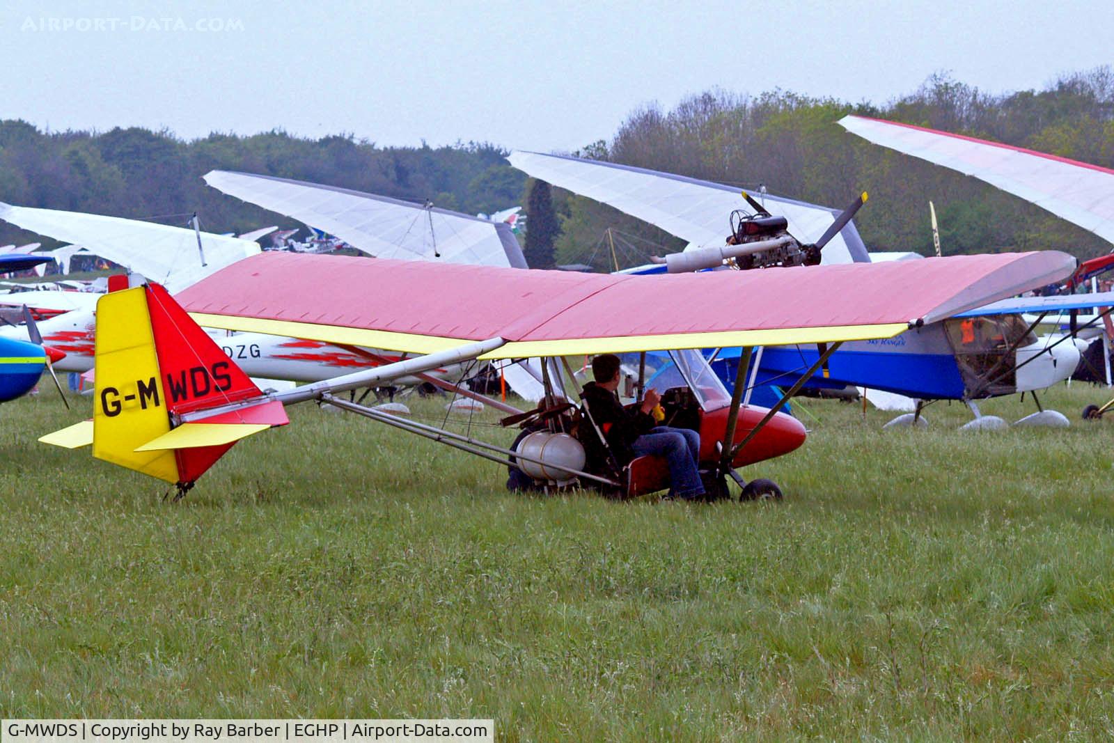 G-MWDS, 1989 Thruster T300 C/N 089-T300-395, G-MWDS   Thruster T300 [089-T300-395] Popham~G 05/05/2007