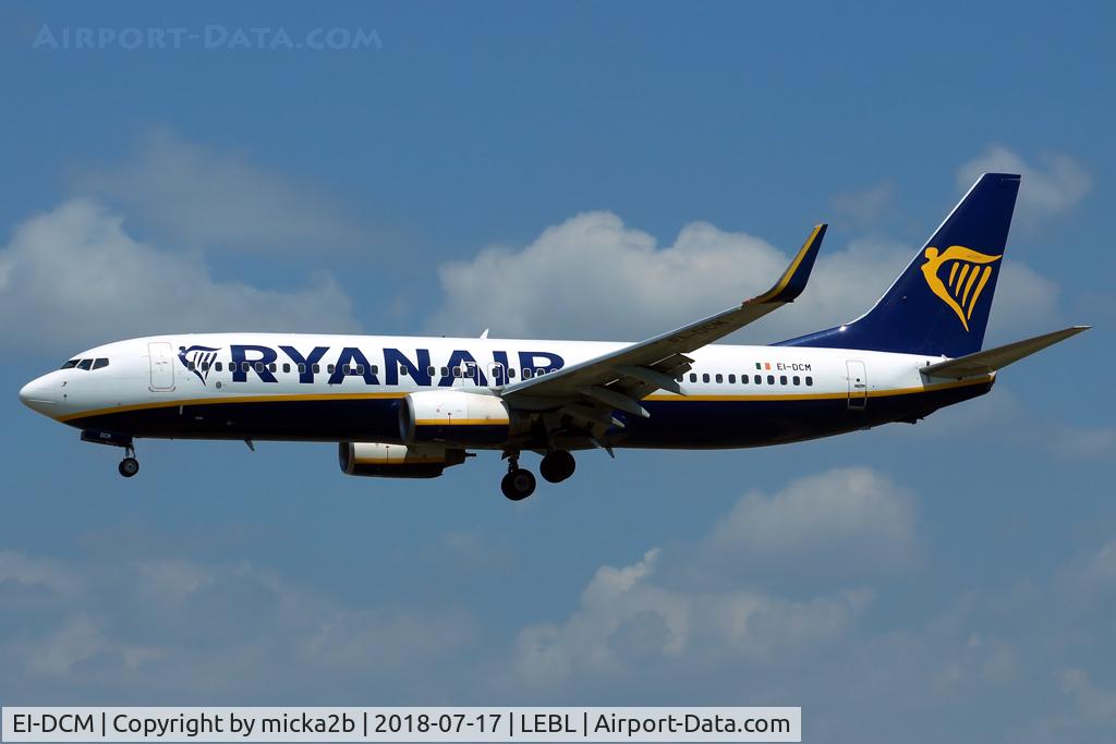 EI-DCM, 2004 Boeing 737-8AS C/N 33807, Landing