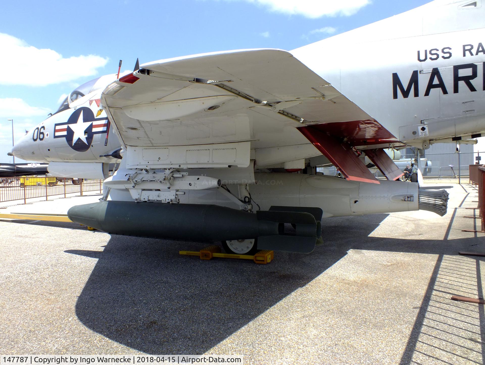 147787, Douglas A-4L Skyhawk C/N 12551, Douglas A-4L Skyhawk at the USS Alabama Battleship Memorial Park, Mobile AL