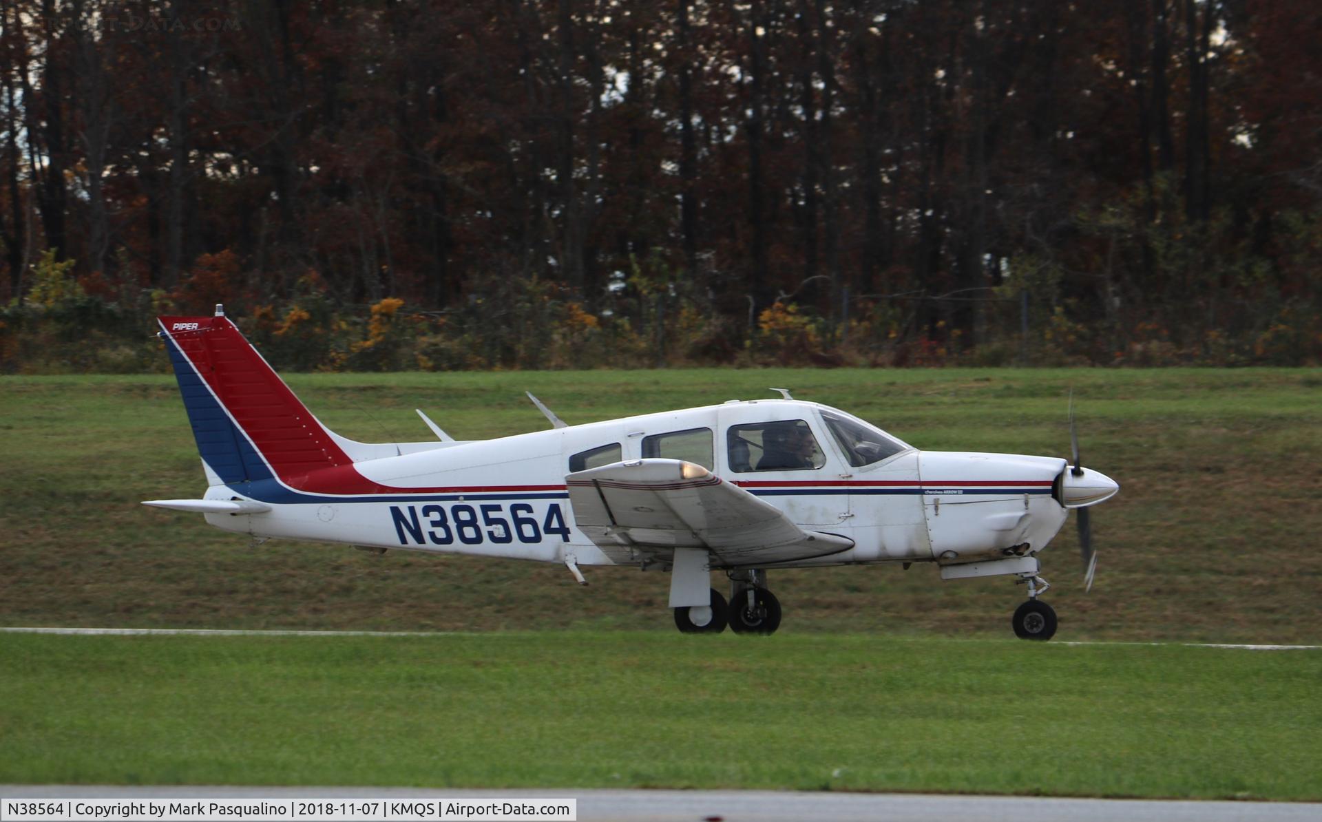 N38564, 1977 Piper PA-28R-201 Cherokee Arrow III C/N 28R-7737097, Piper PA-28R-201