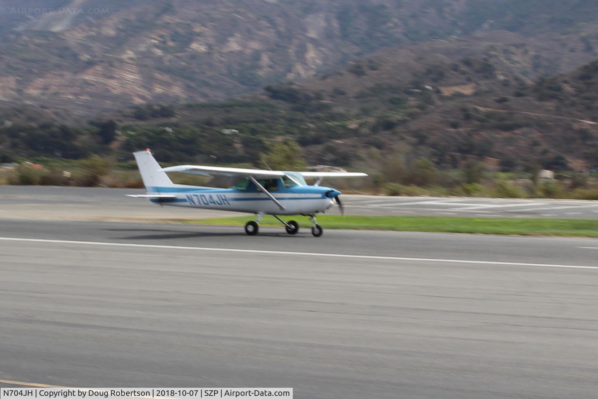N704JH, 1976 Cessna 150M C/N 15078644, 1976 Cessna 150M, Continental O-200 100 Hp, landing roll Rwy 22