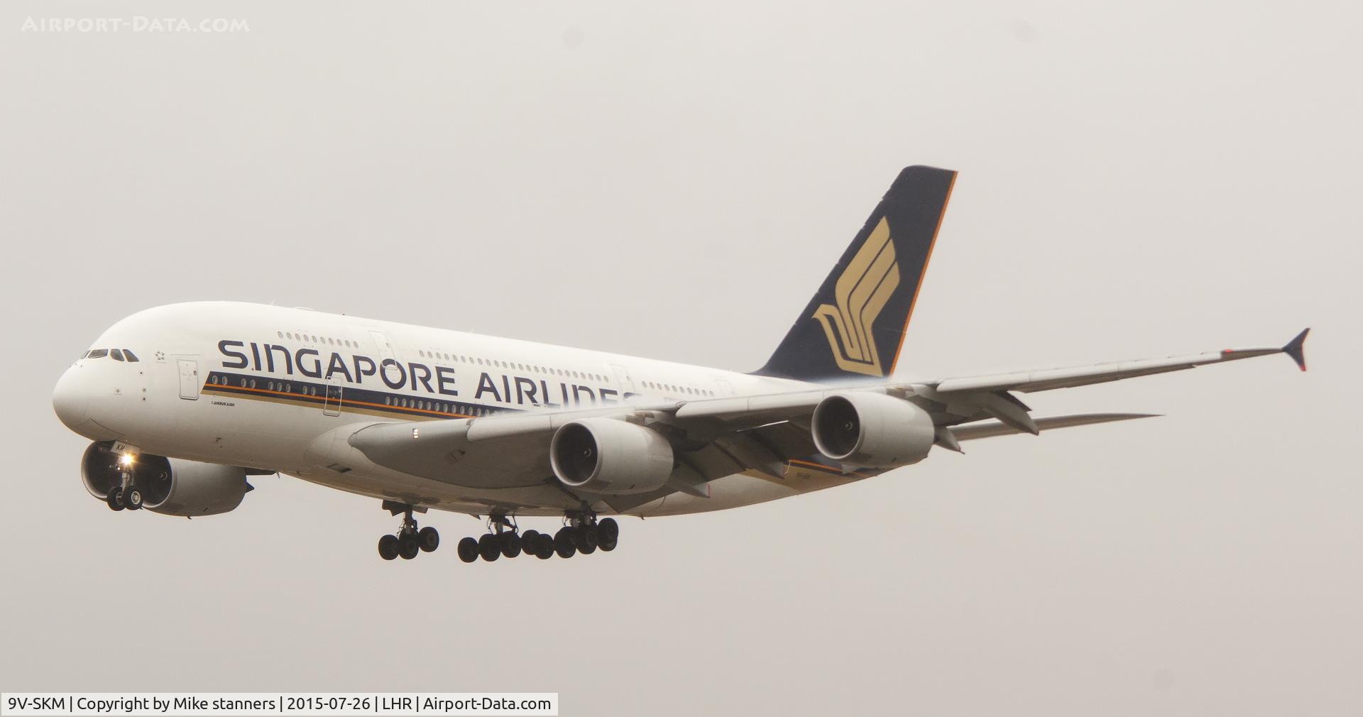 9V-SKM, 2010 Airbus A380-841 C/N 065, Singapore Airlines A380- 841 Landing runway 09R from SIN,LHR 26.7.2015