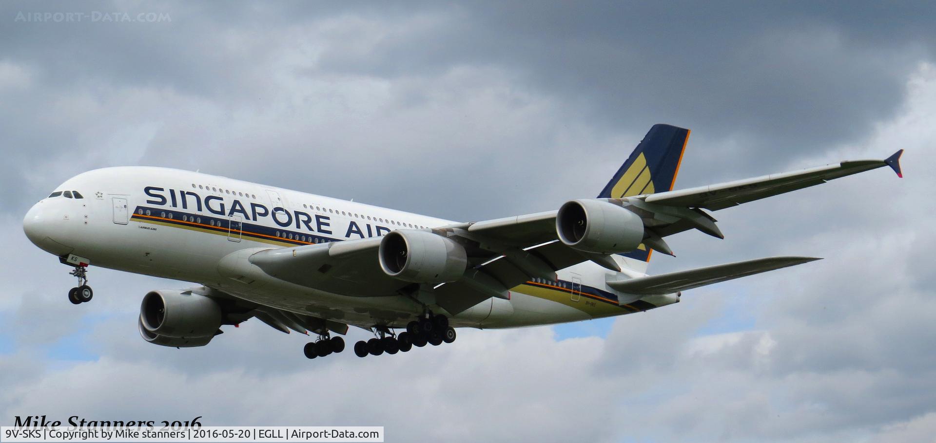 9V-SKS, 2012 Airbus A380-841 C/N 085, Singapore Airlines A380- 841 Landing runway 27L from SIN,LHR 20.5.16