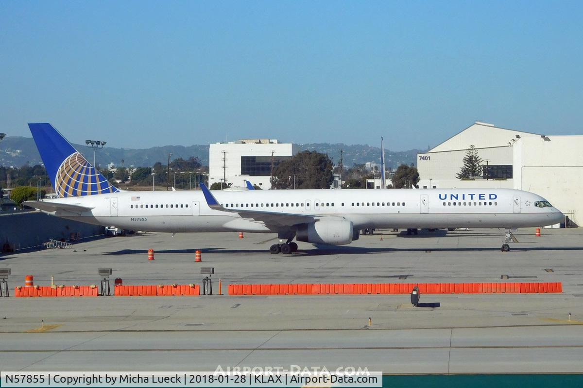 N57855, 2004 Boeing 757-324 C/N 32814, At LAX