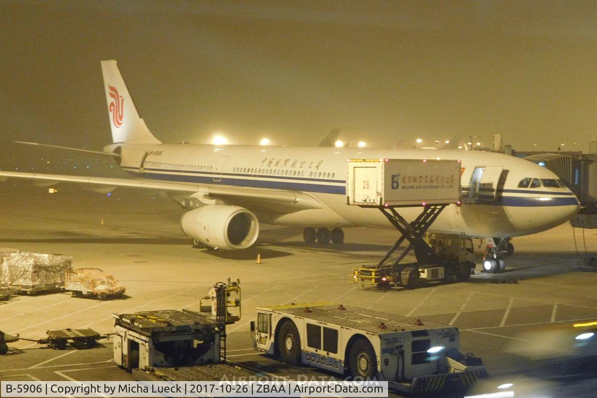 B-5906, 2012 Airbus A330-343X C/N 1373, At Beijing