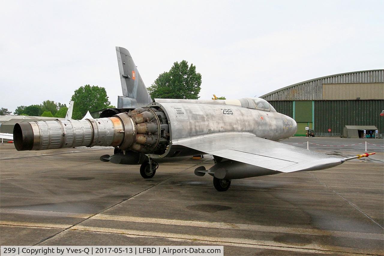 299, Dassault Mystere IVA C/N 299, Dassault MD 454 Mystère IV A, C.A.E.A museum, Bordeaux-Merignac Air base 106 (LFBD-BOD)