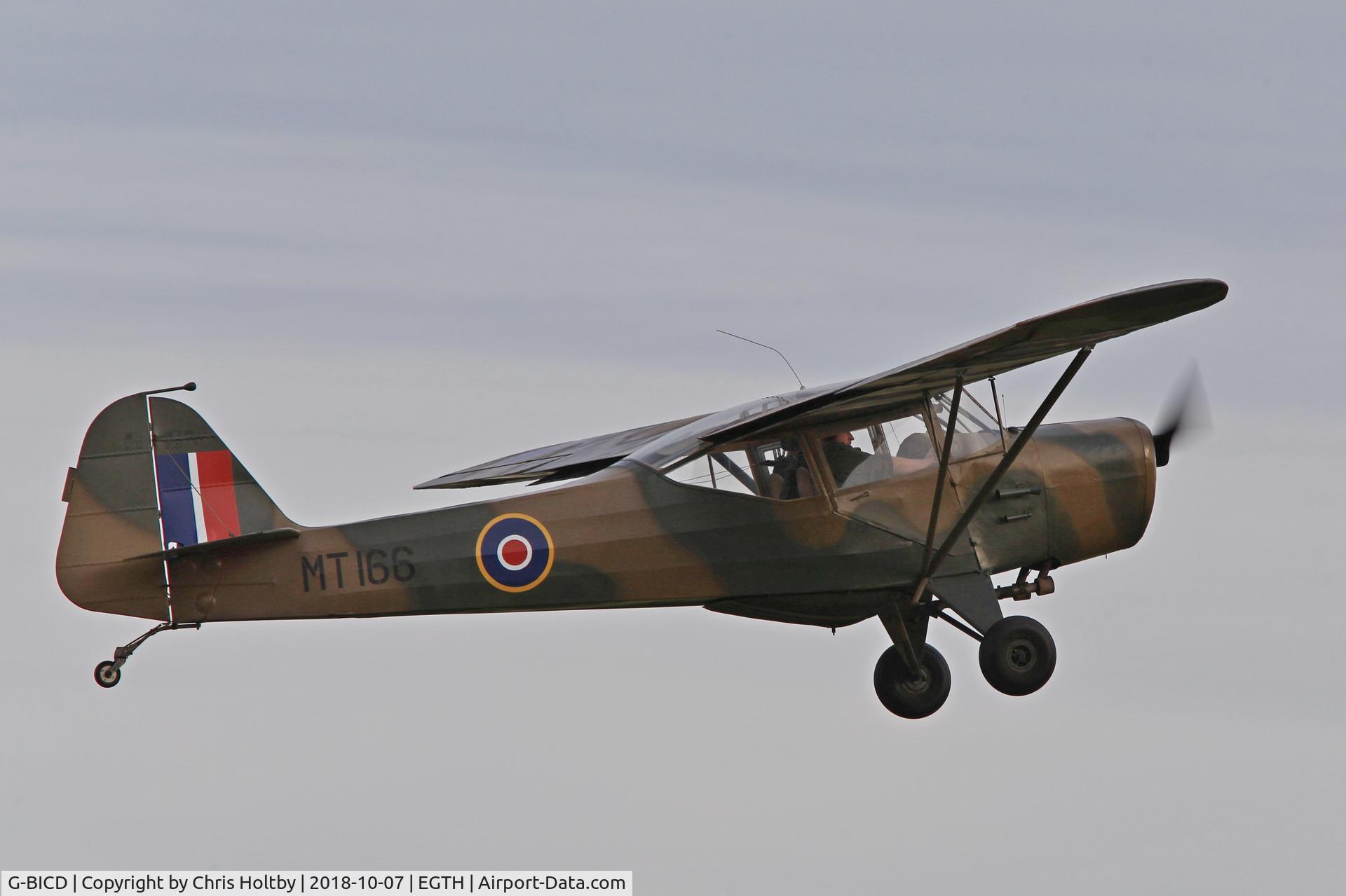 G-BICD, 1951 Taylorcraft G Auster 4 C/N 735, Circuiting the airfield at the Old Warden Race Day 2018