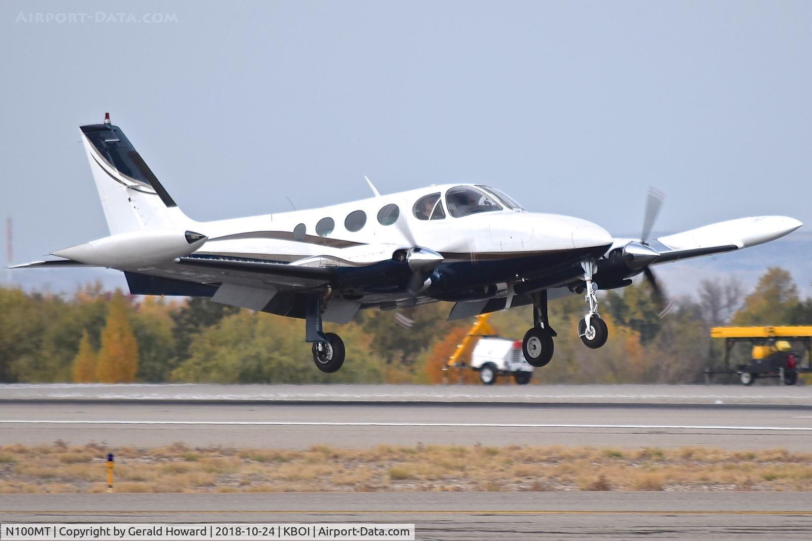 N100MT, 1979 Cessna 340A C/N 340A0957, Landing RWY 10R.