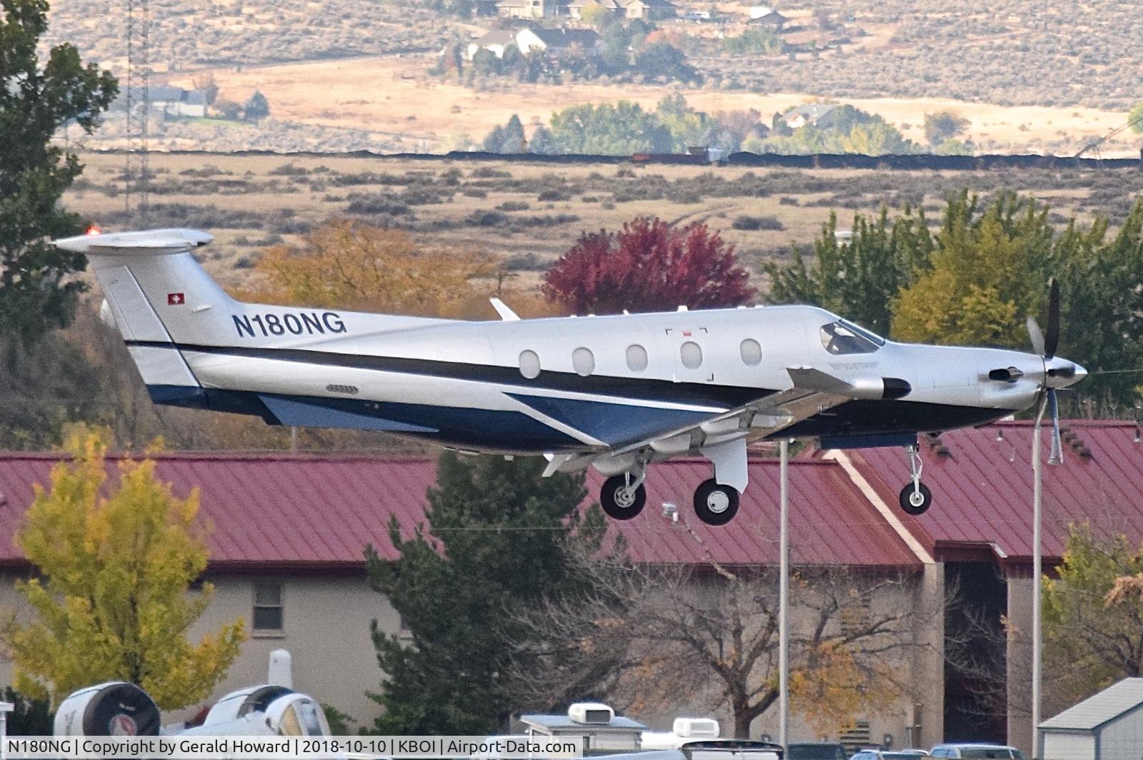 N180NG, 2018 Pilatus PC-12/47E NG C/N 1800, Landing RWY 28L.