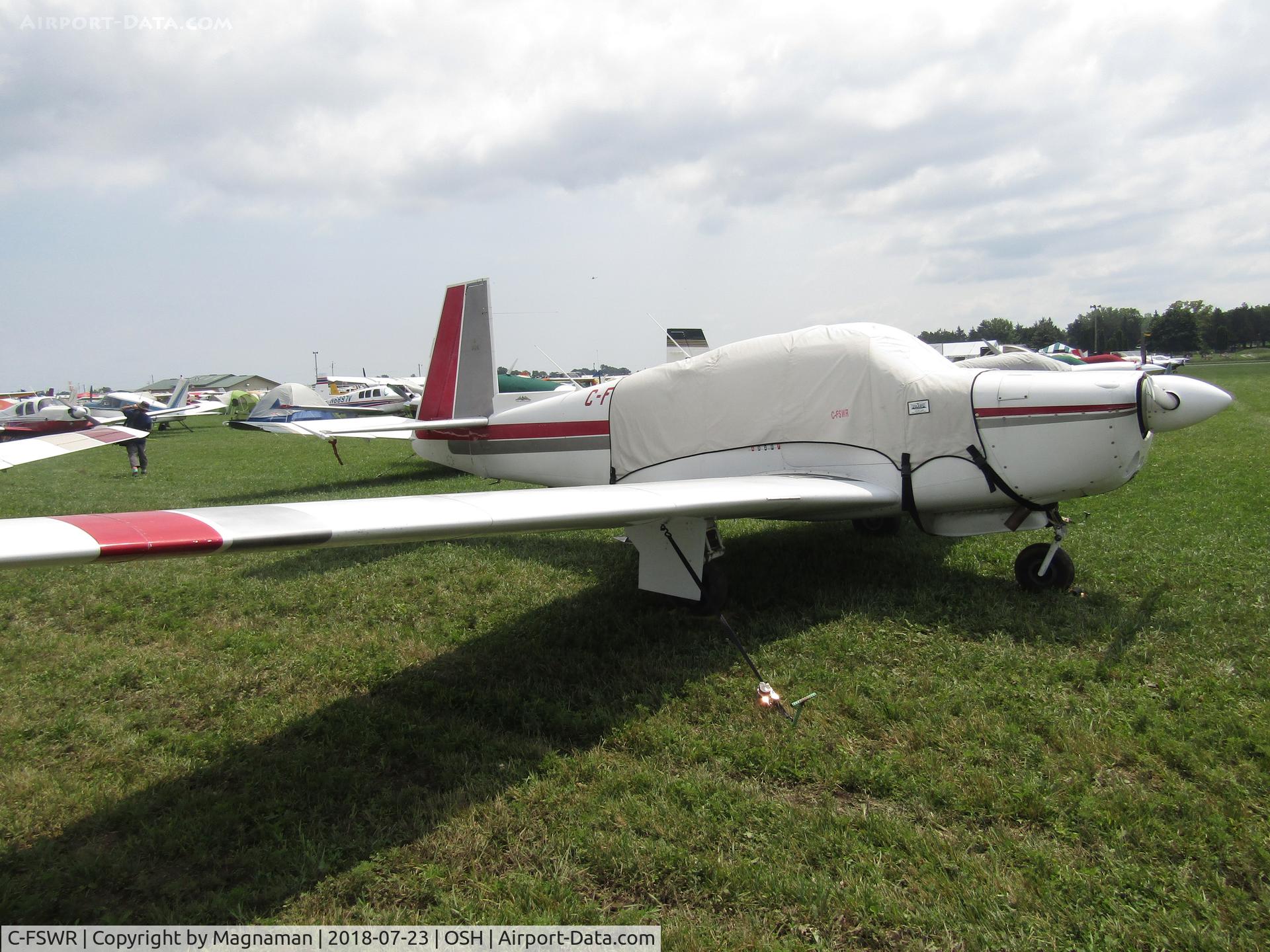C-FSWR, 1965 Mooney M20E C/N 820, always used to think these tails leant forward - optical illusion