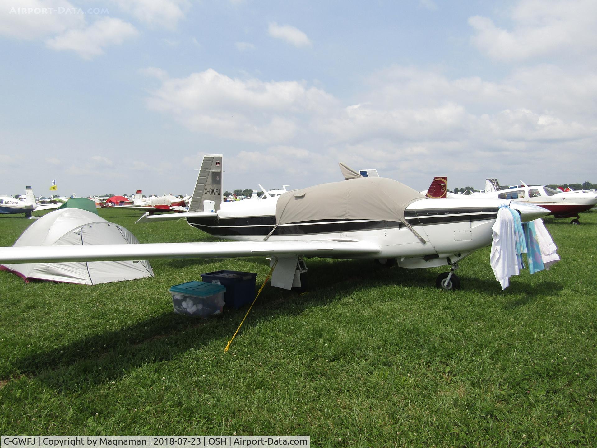 C-GWFJ, 1986 Mooney M20K C/N 25 1073, another canadian mooney at EAA